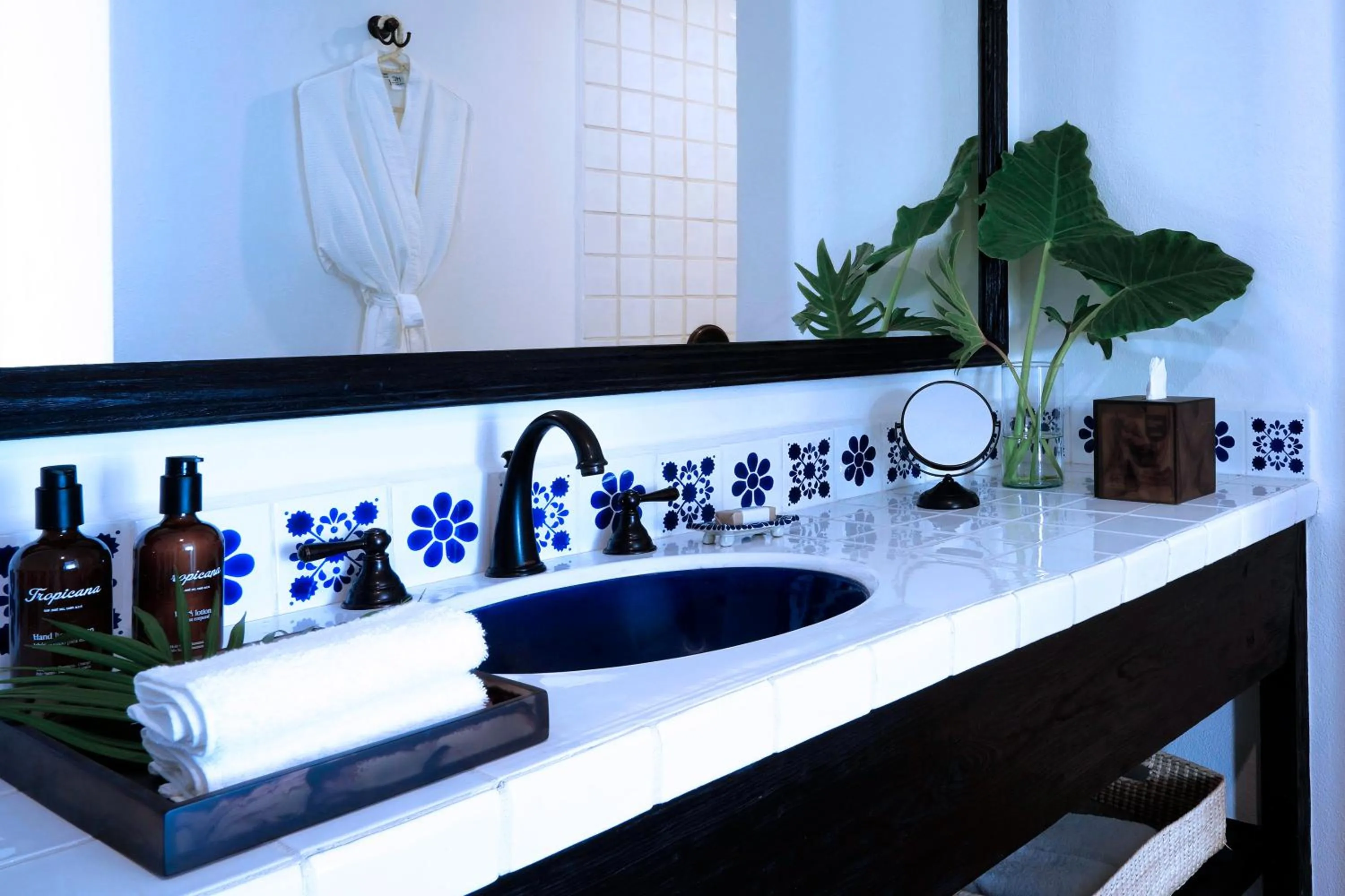 Bathroom in Tropicana Los Cabos, Tapestry Collection by Hilton