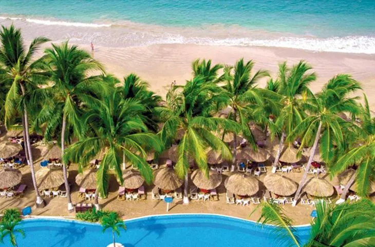 Beach in Pacifica Resort Ixtapa