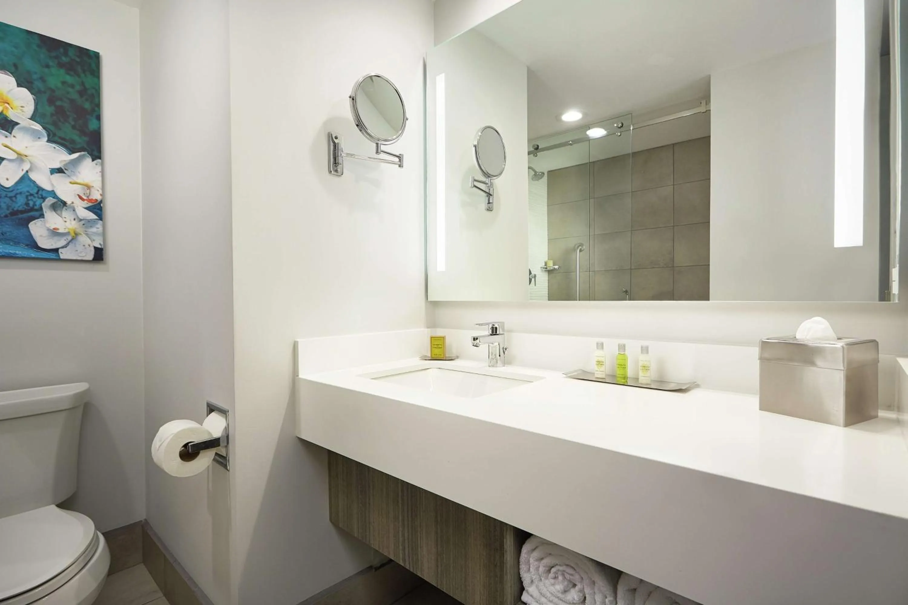 Bathroom in DoubleTree by Hilton Managua