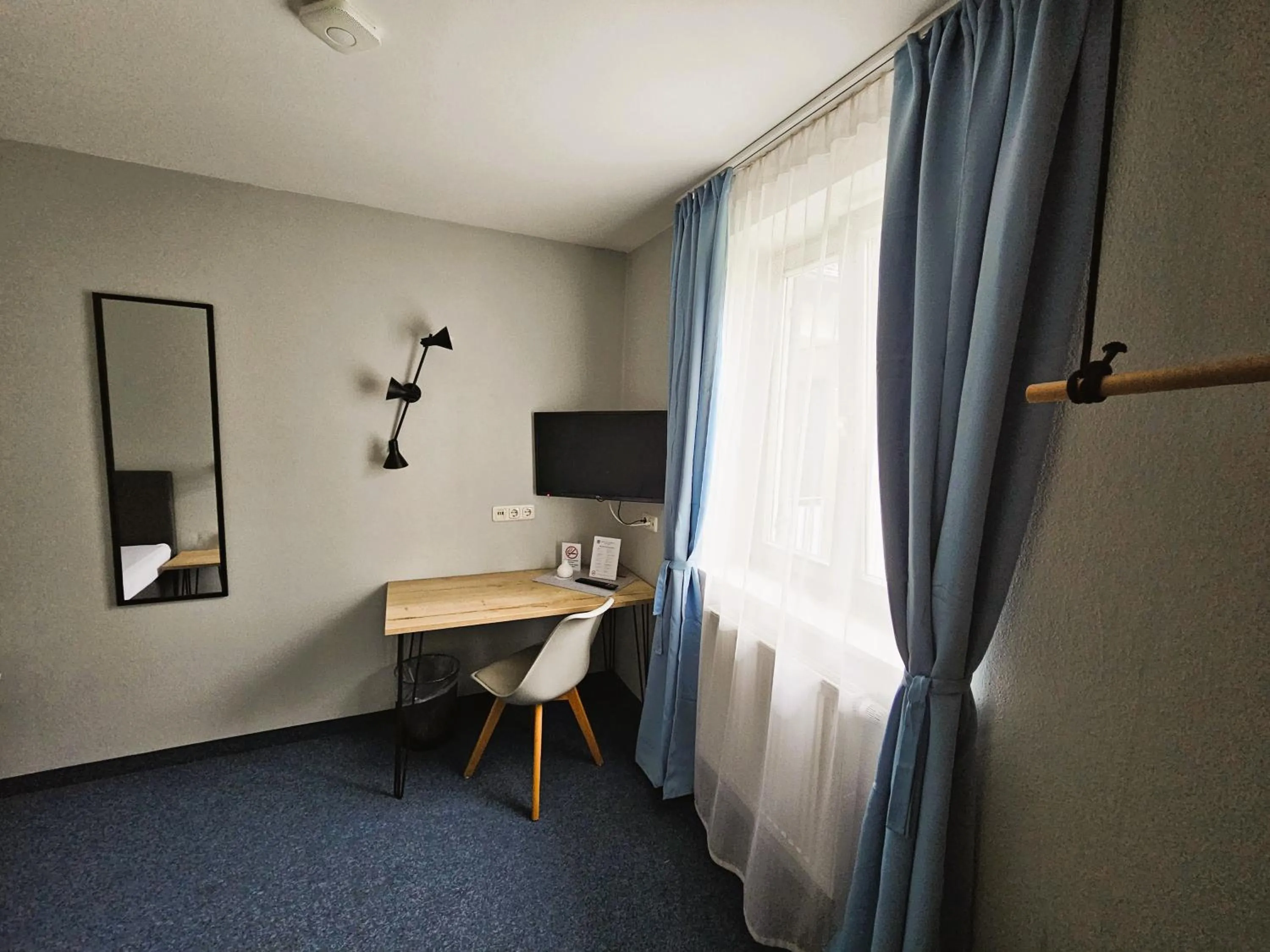 Photo of the whole room in ARRIVEL Pension Pliening - bisher Novitel