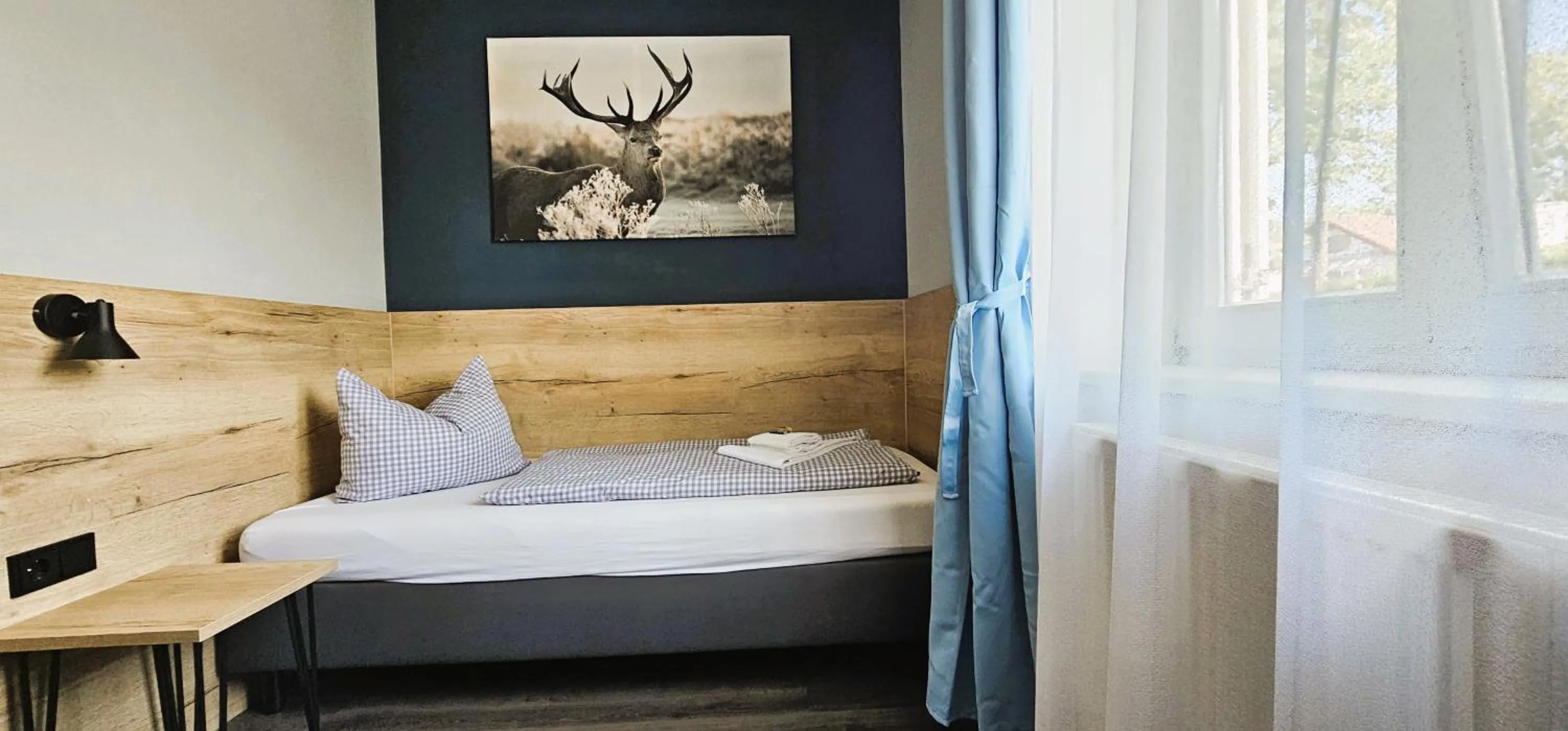 Photo of the whole room, Bed in ARRIVEL Pension Pliening - bisher Novitel