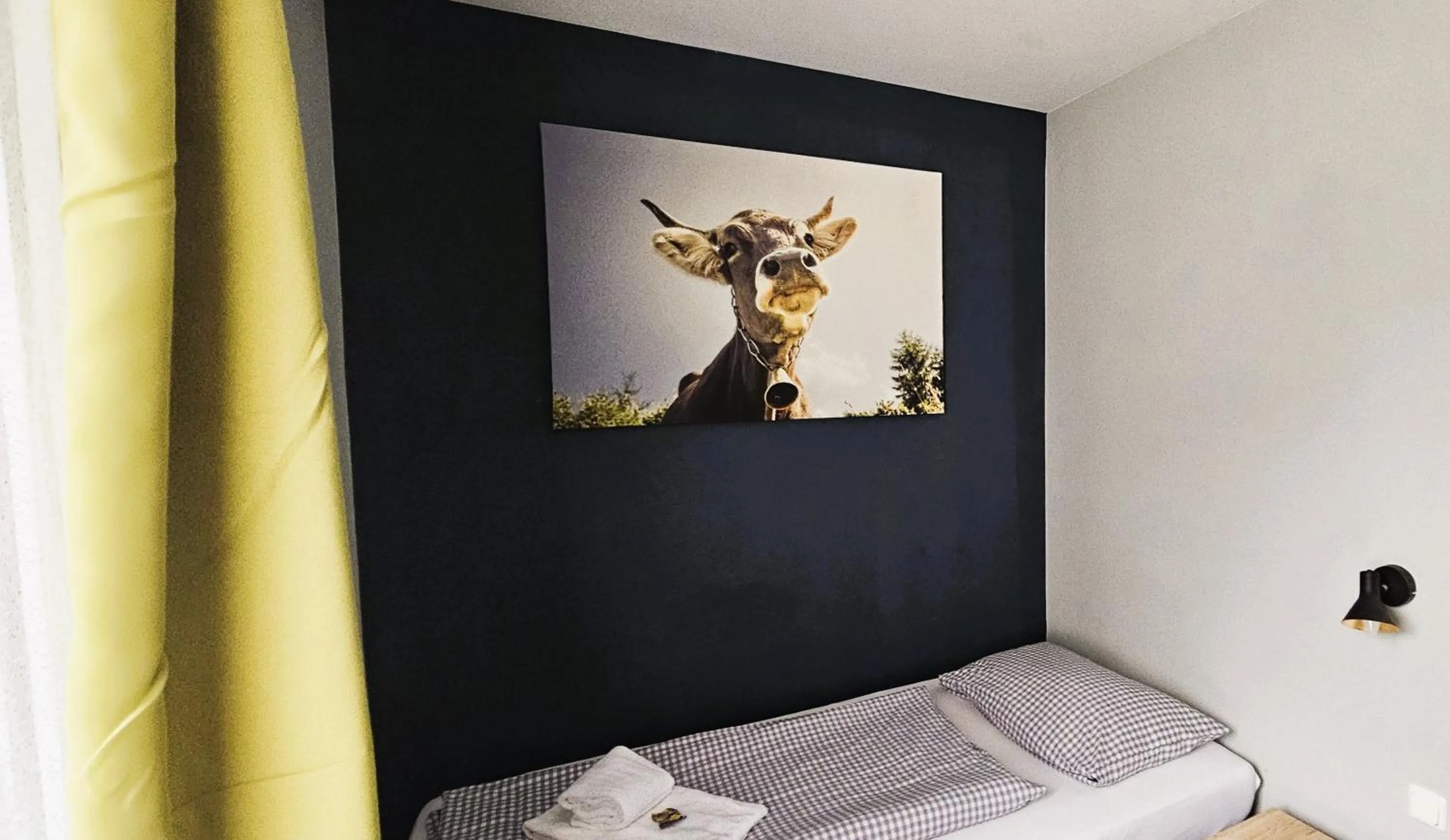 Photo of the whole room, Bed in ARRIVEL Pension Pliening - bisher Novitel