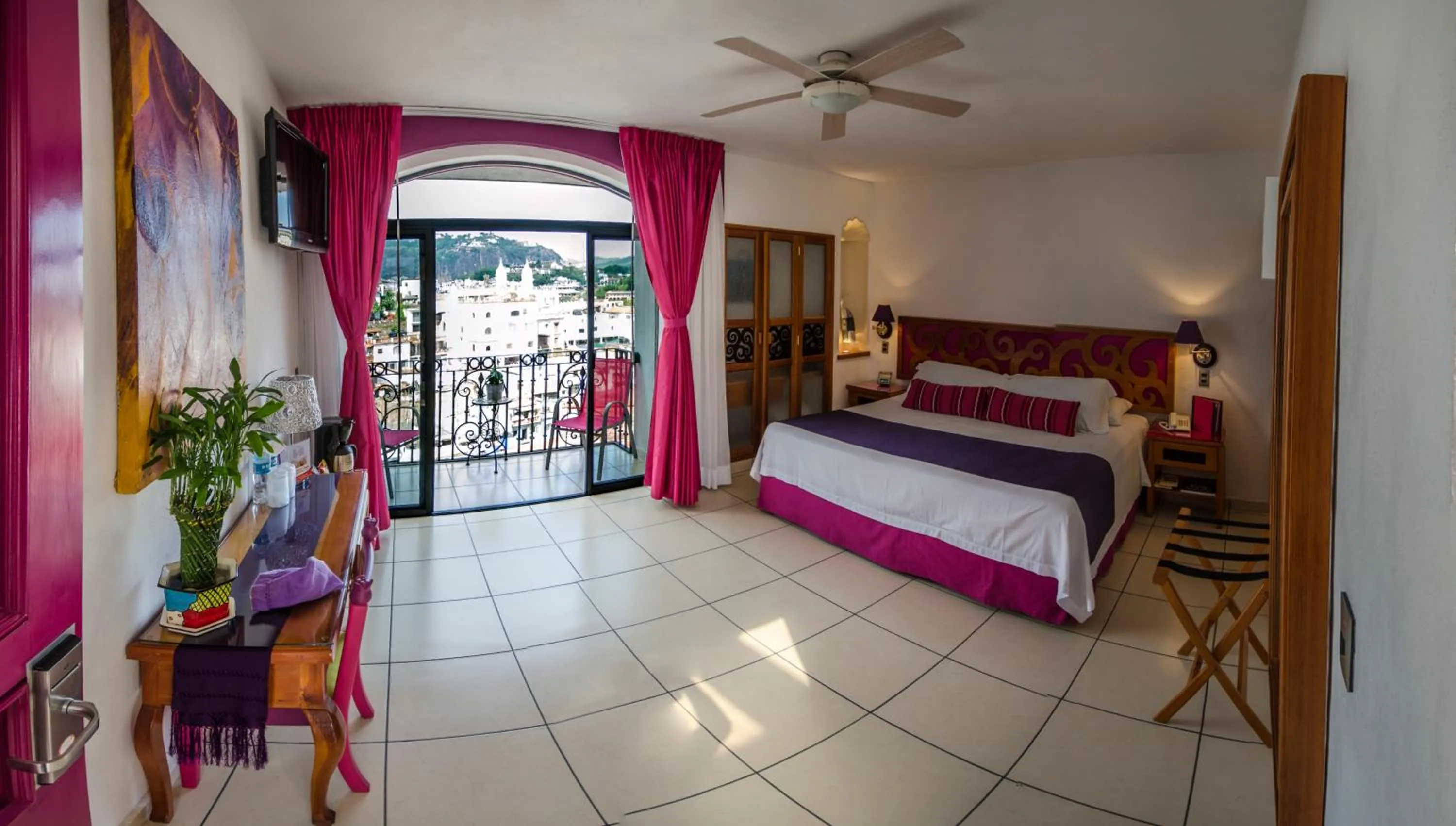 Photo of the whole room, Bed in Boutique Pueblo Lindo