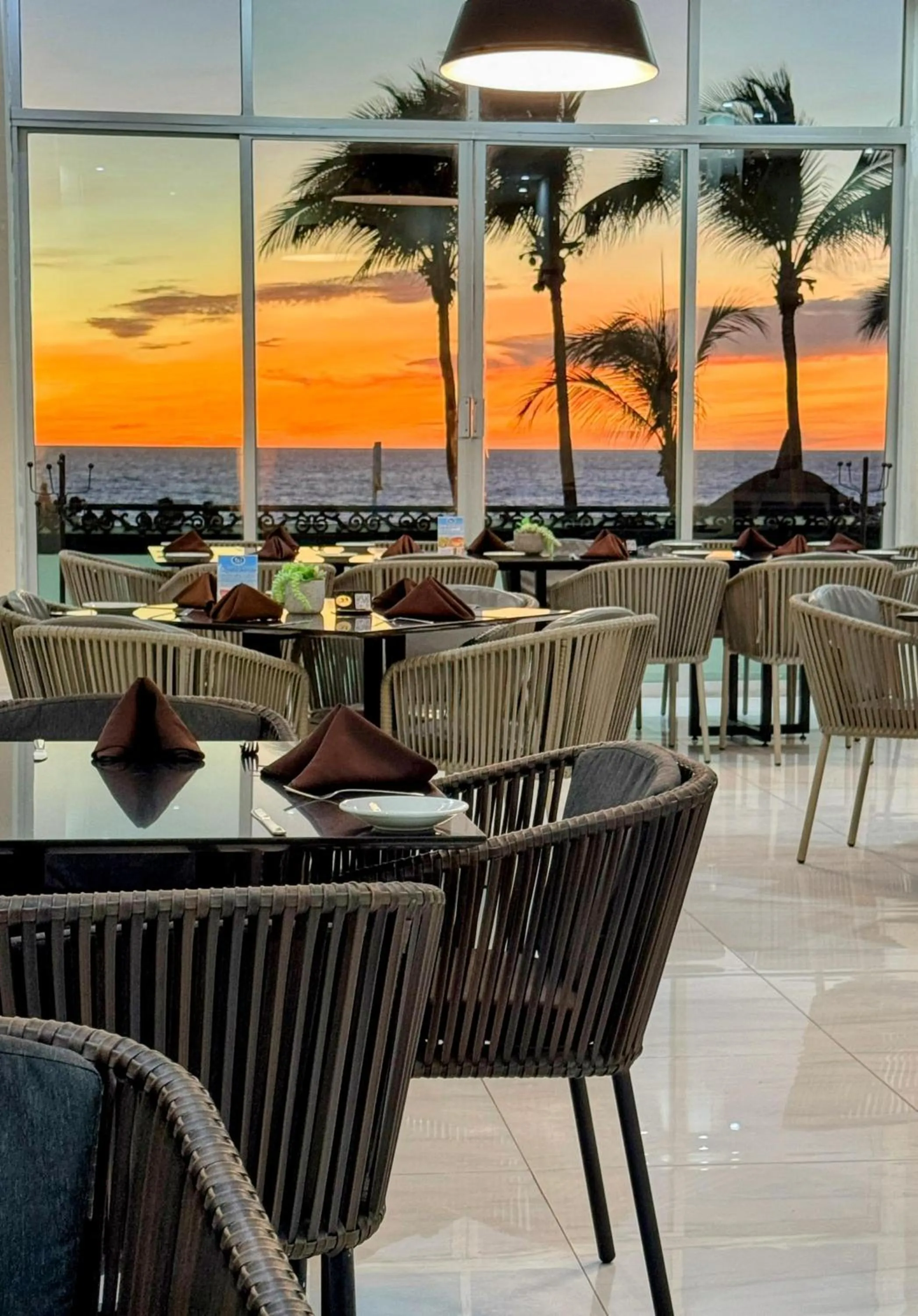 Restaurant/places to eat in Hacienda Mazatlán sea view