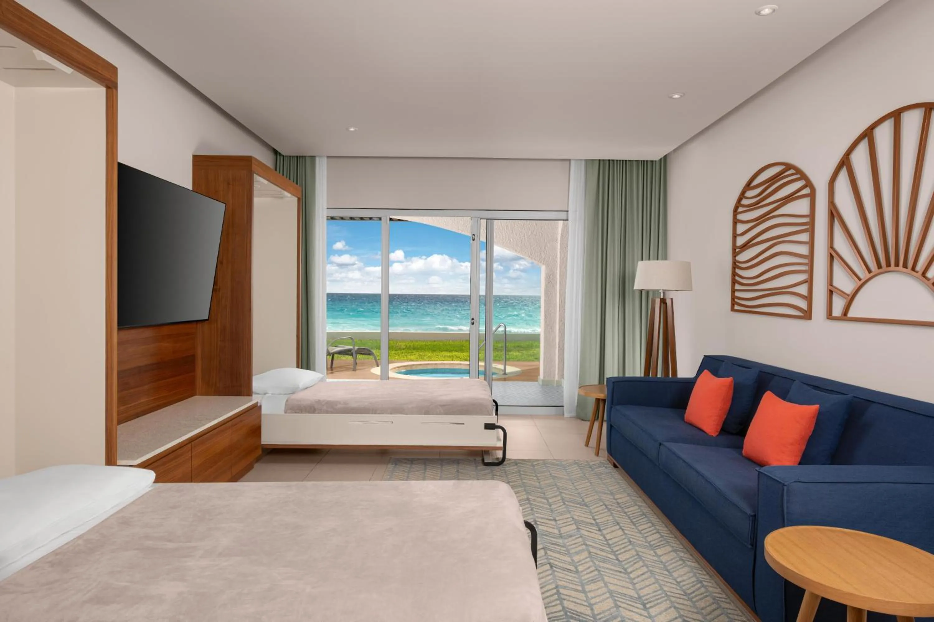 View (from property/room), Bed in Hilton Cancun Mar Caribe All-Inclusive Resort