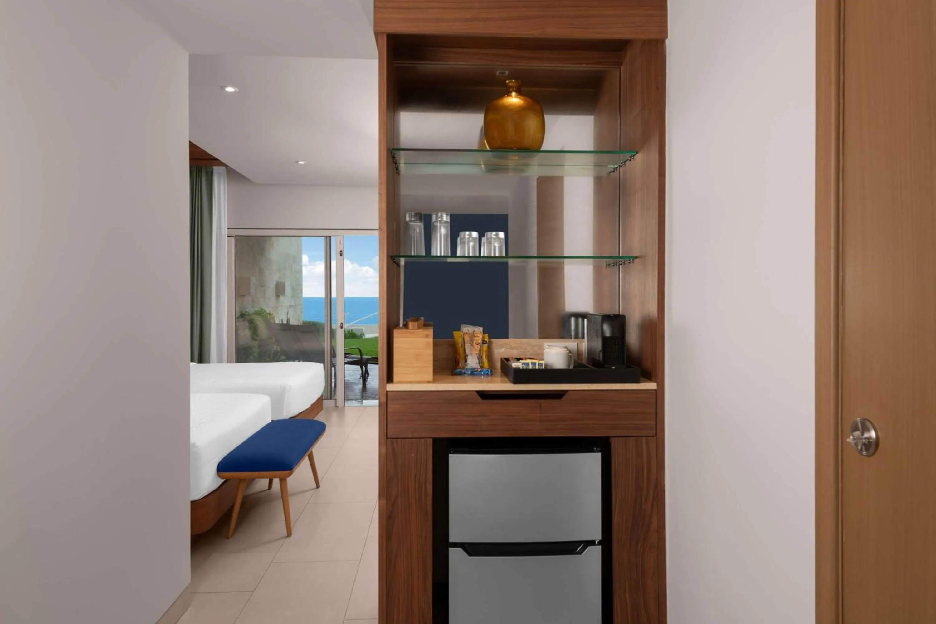 Bed in Hilton Cancun Mar Caribe All-Inclusive Resort