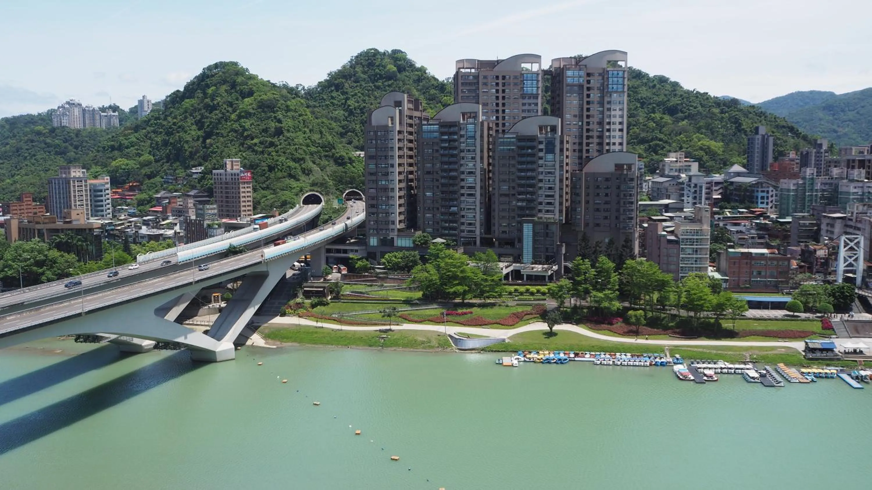 On site in Lake Hotel