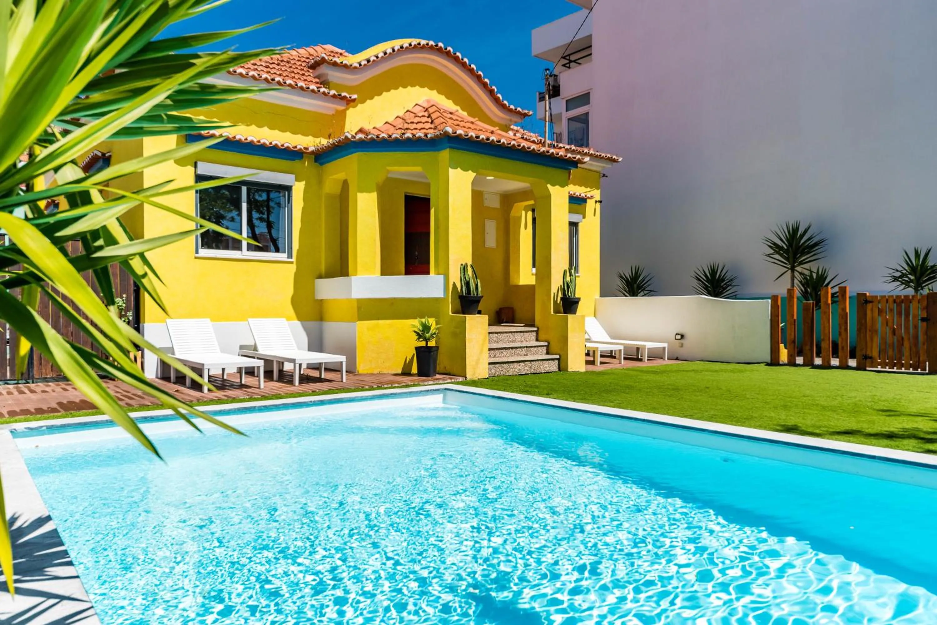 Kali Vice Surf Villa