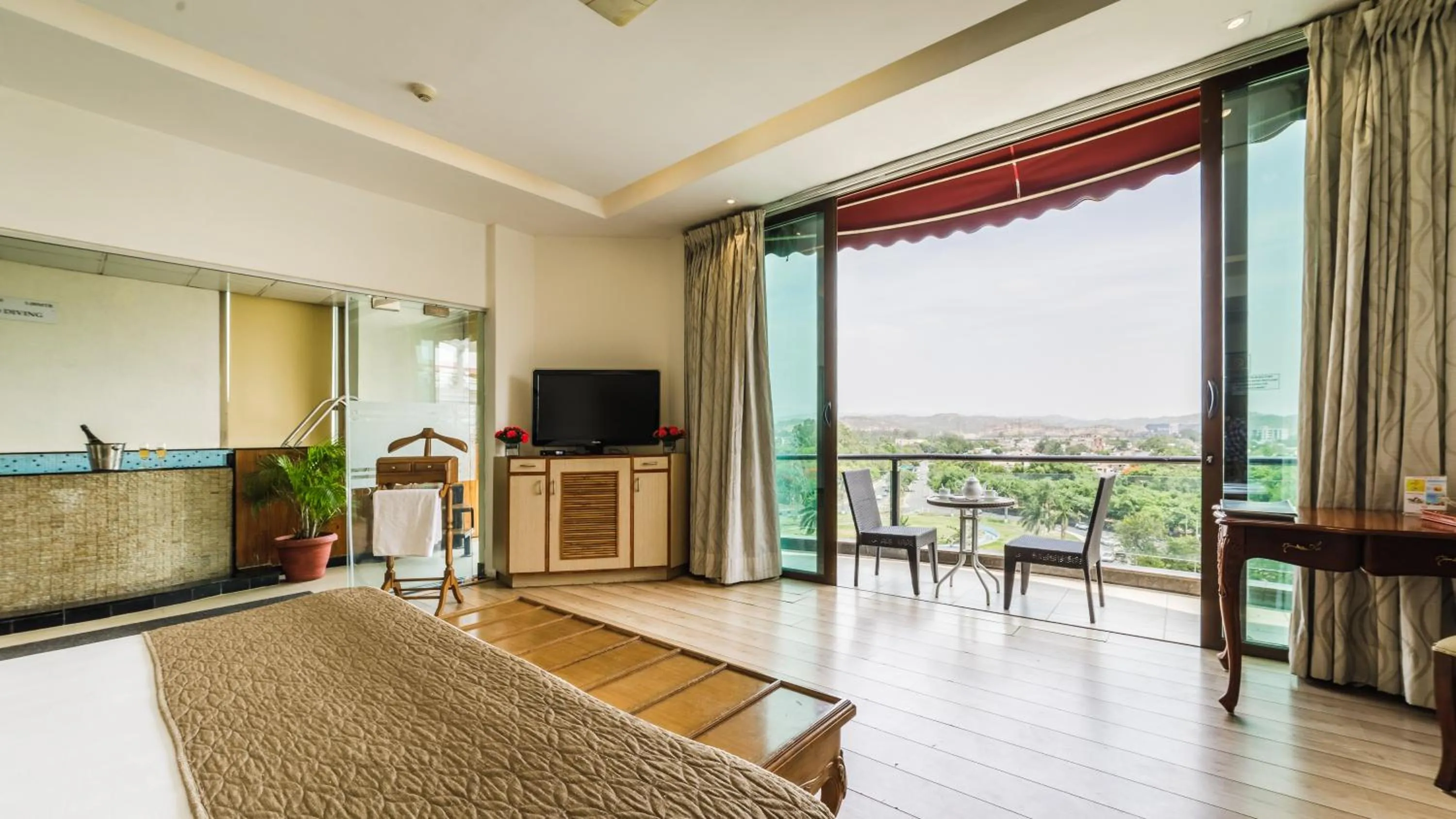 Pool Suite with indoor Plunge Pool, Balcony with Mountain View - single occupancy in Welcomhotel by ITC Hotels, Bella Vista, Panchkula - Chandigarh