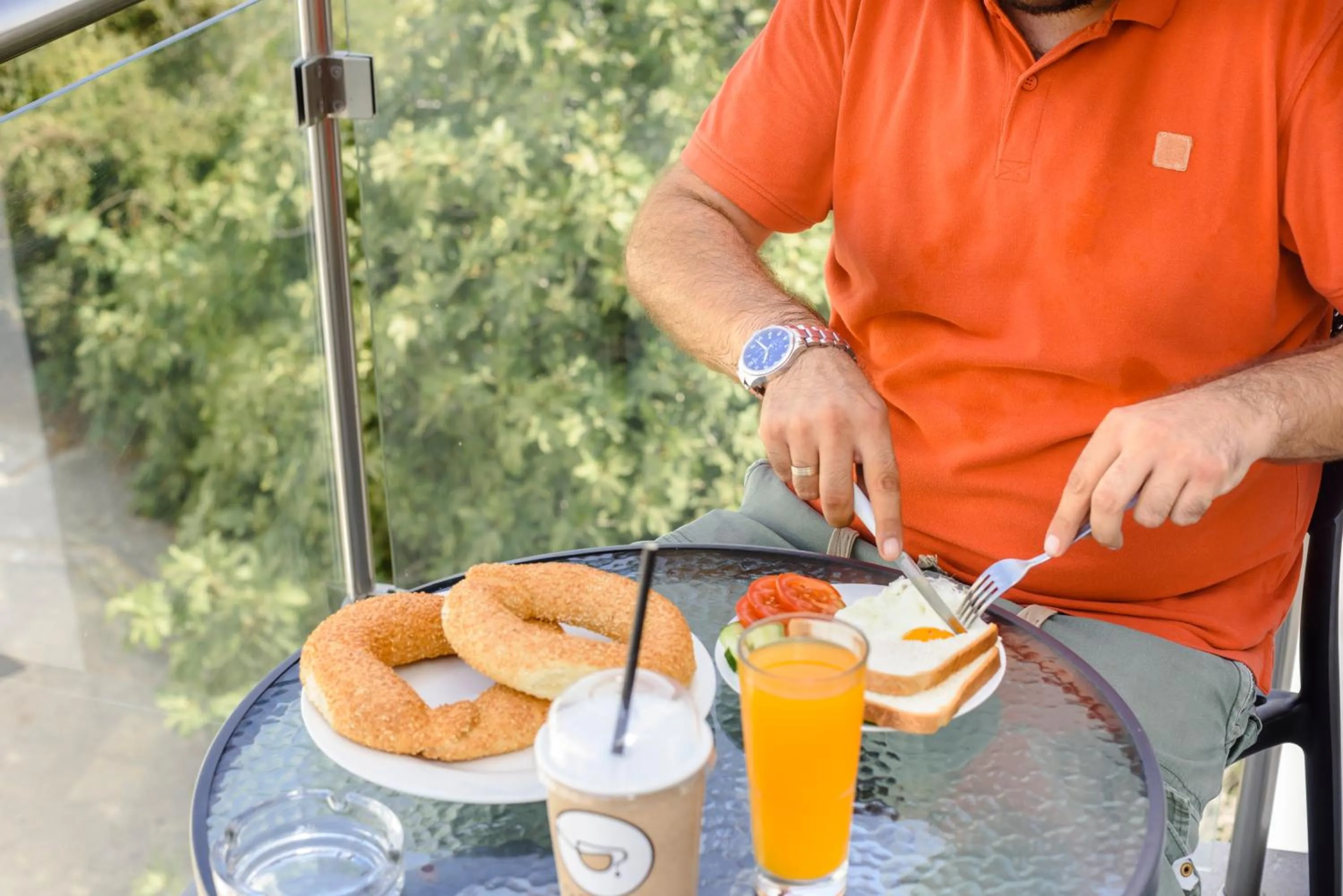 Food in River View Boutique Apts