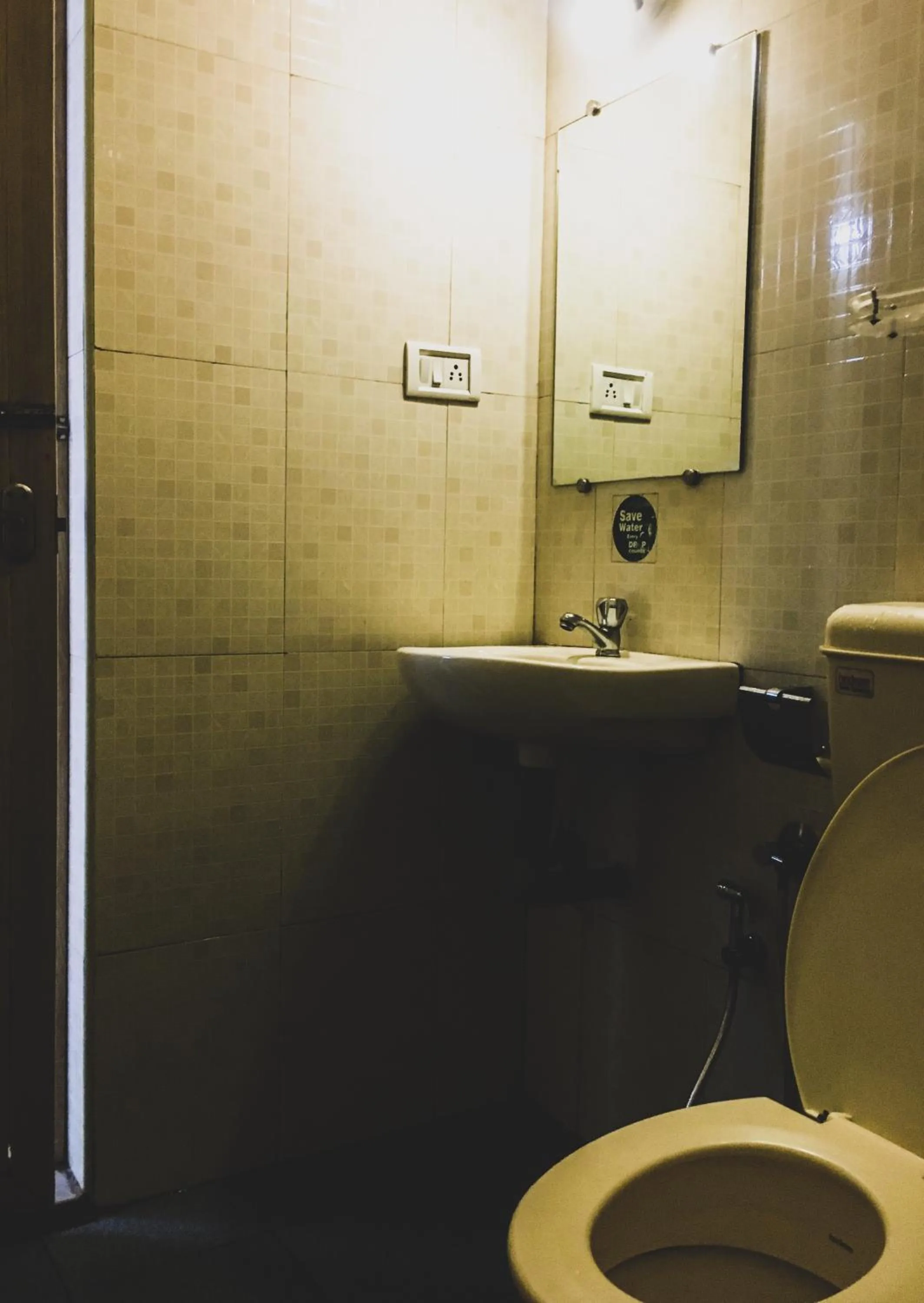 Palm Grove Service Villa