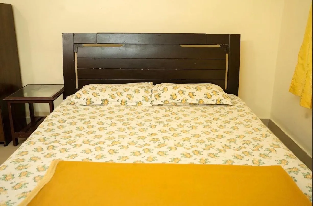 Bed in Palm Grove Service Villa