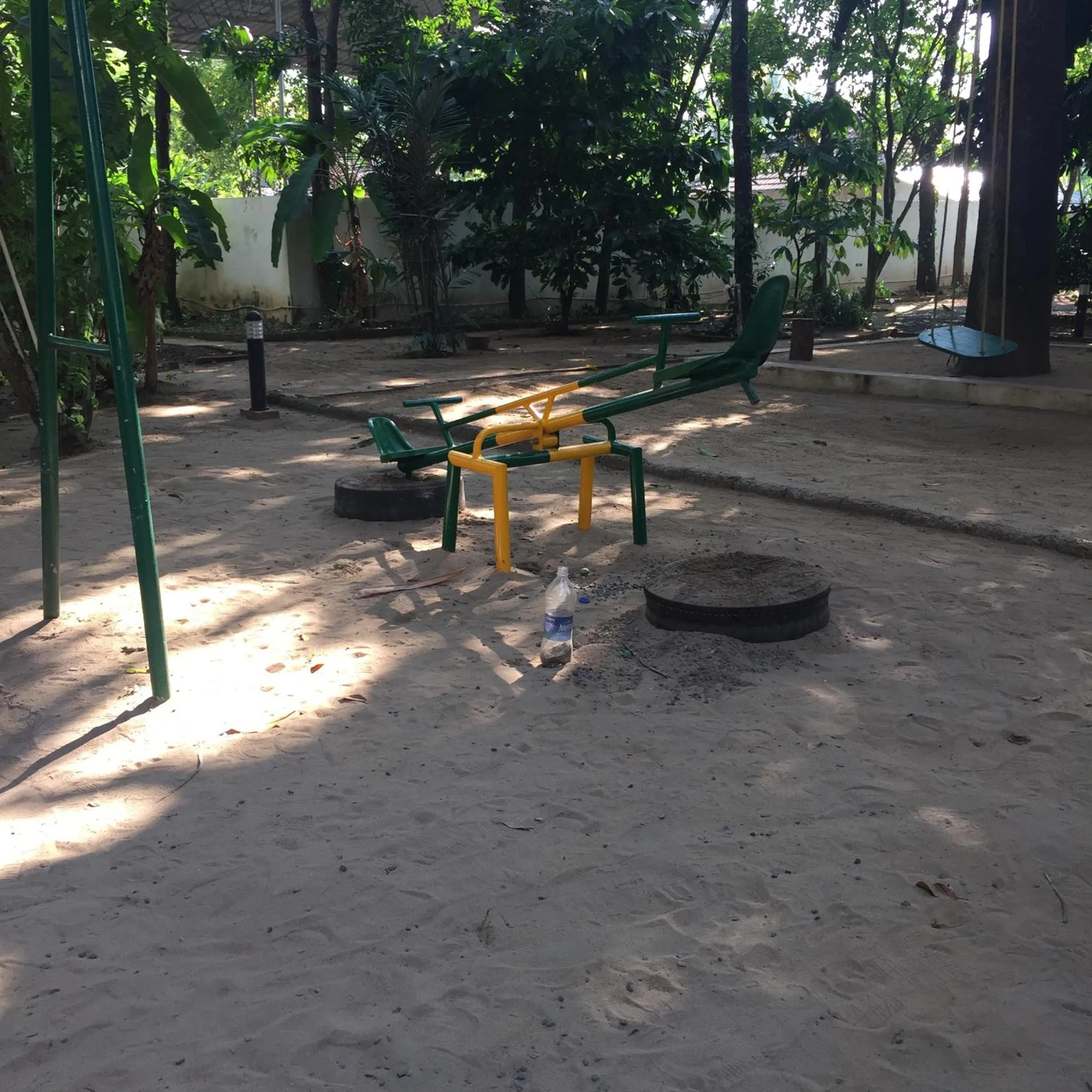 Property building in Palm Grove Service Villa