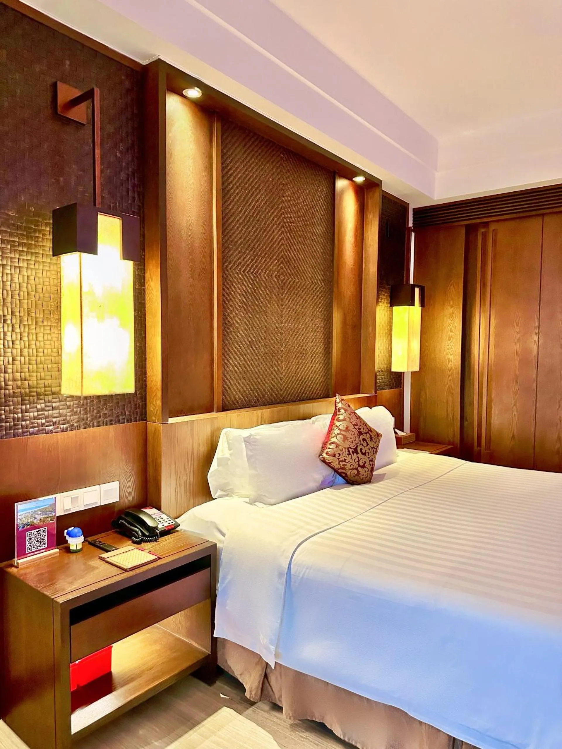 Bed in Crowne Plaza Danang Hotel & Resort