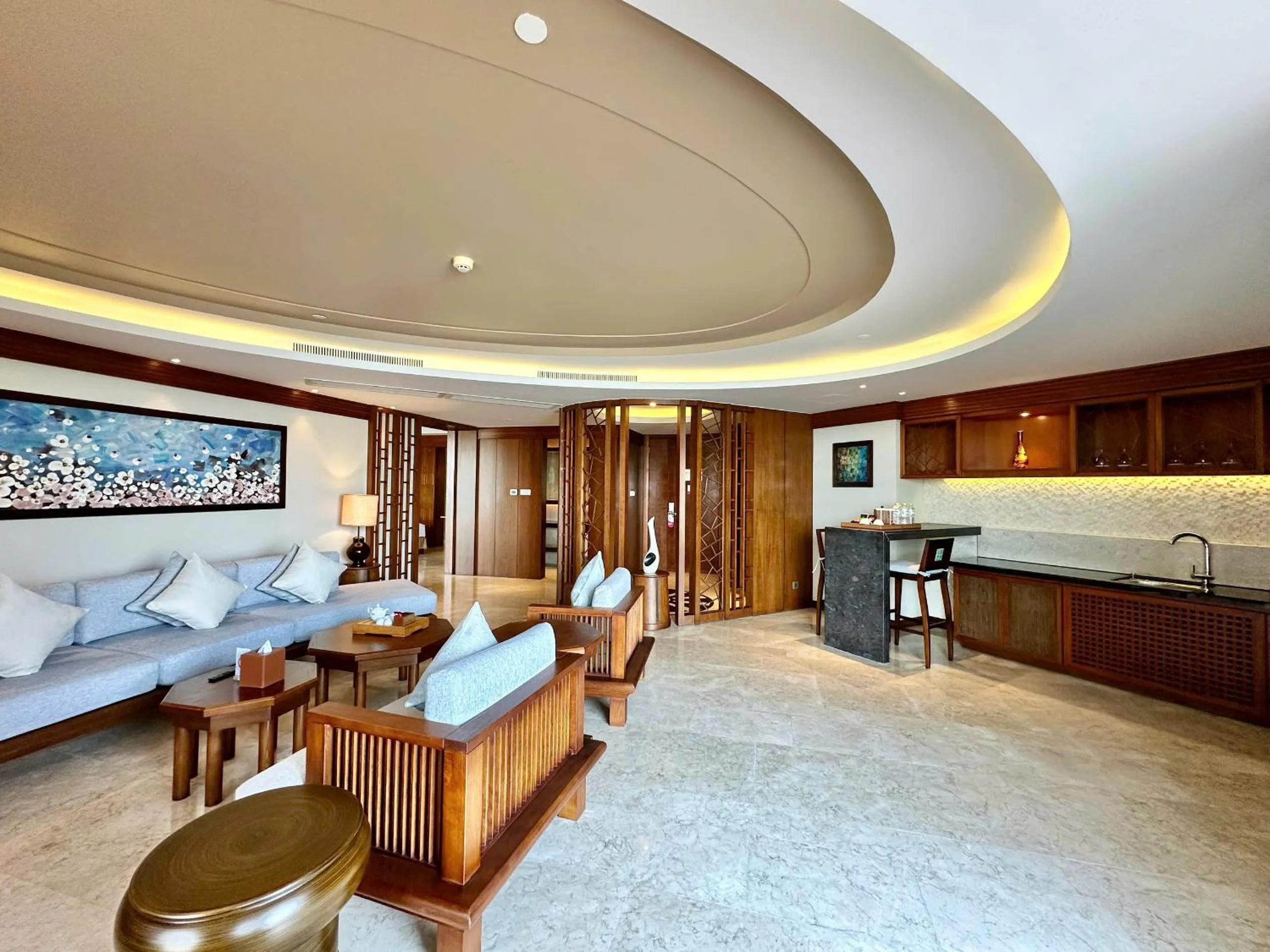 Kitchen or kitchenette in Crowne Plaza Danang Hotel & Resort