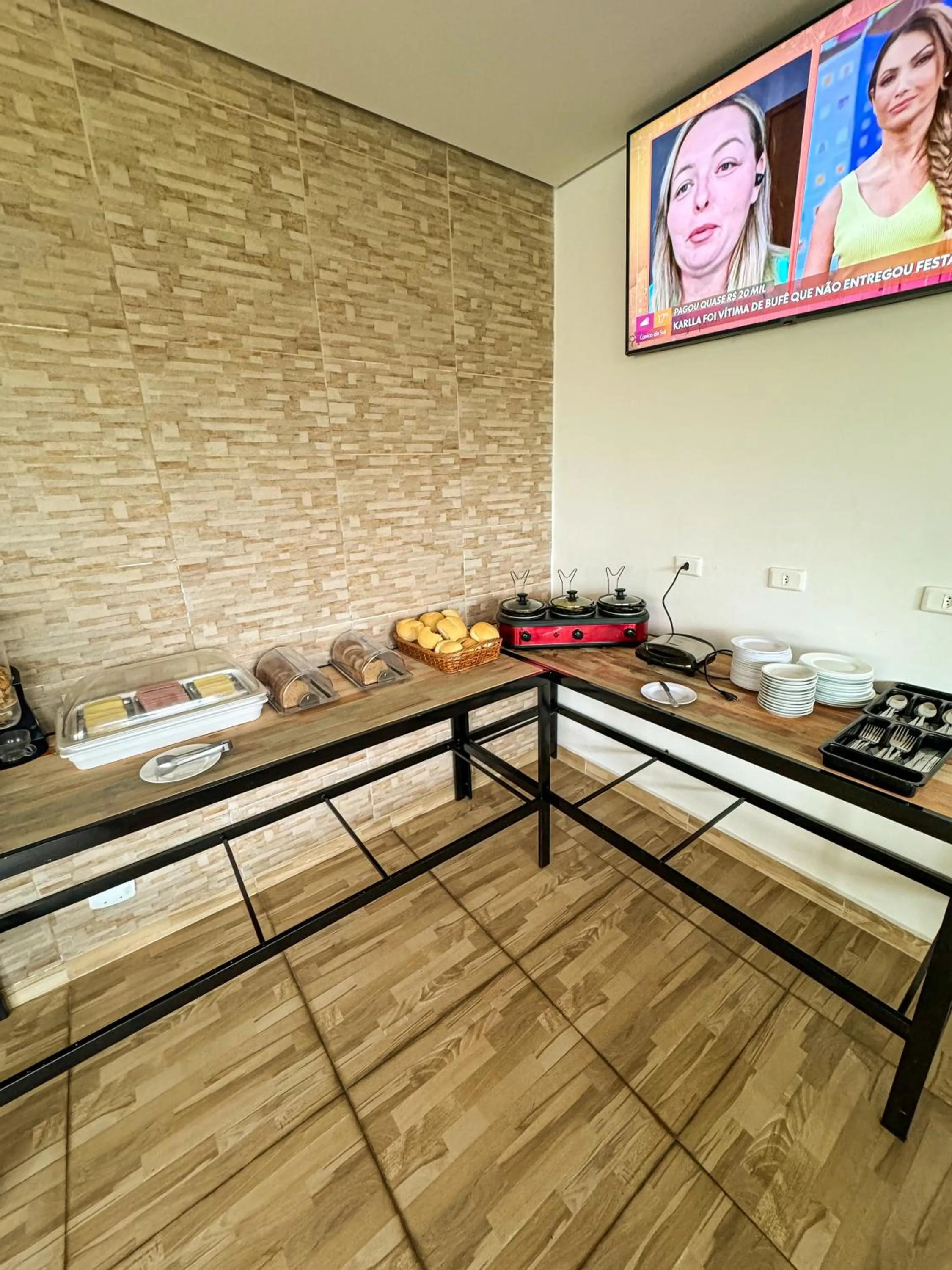 Buffet breakfast in Hotel Pigalle, próximo a Expo São Paulo