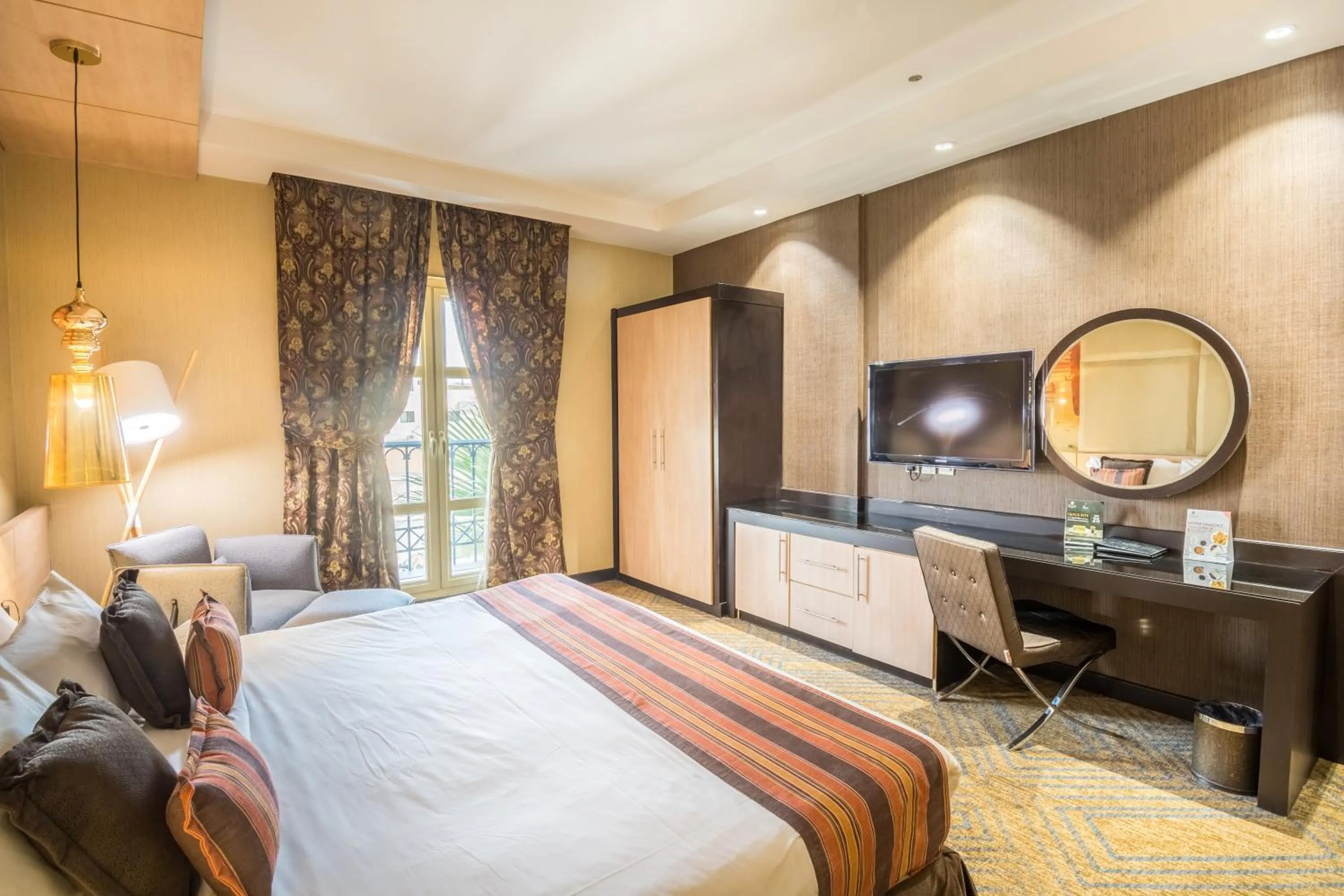 Bedroom, Bed in Grand Plaza Hotel - Takhasosi Riyadh