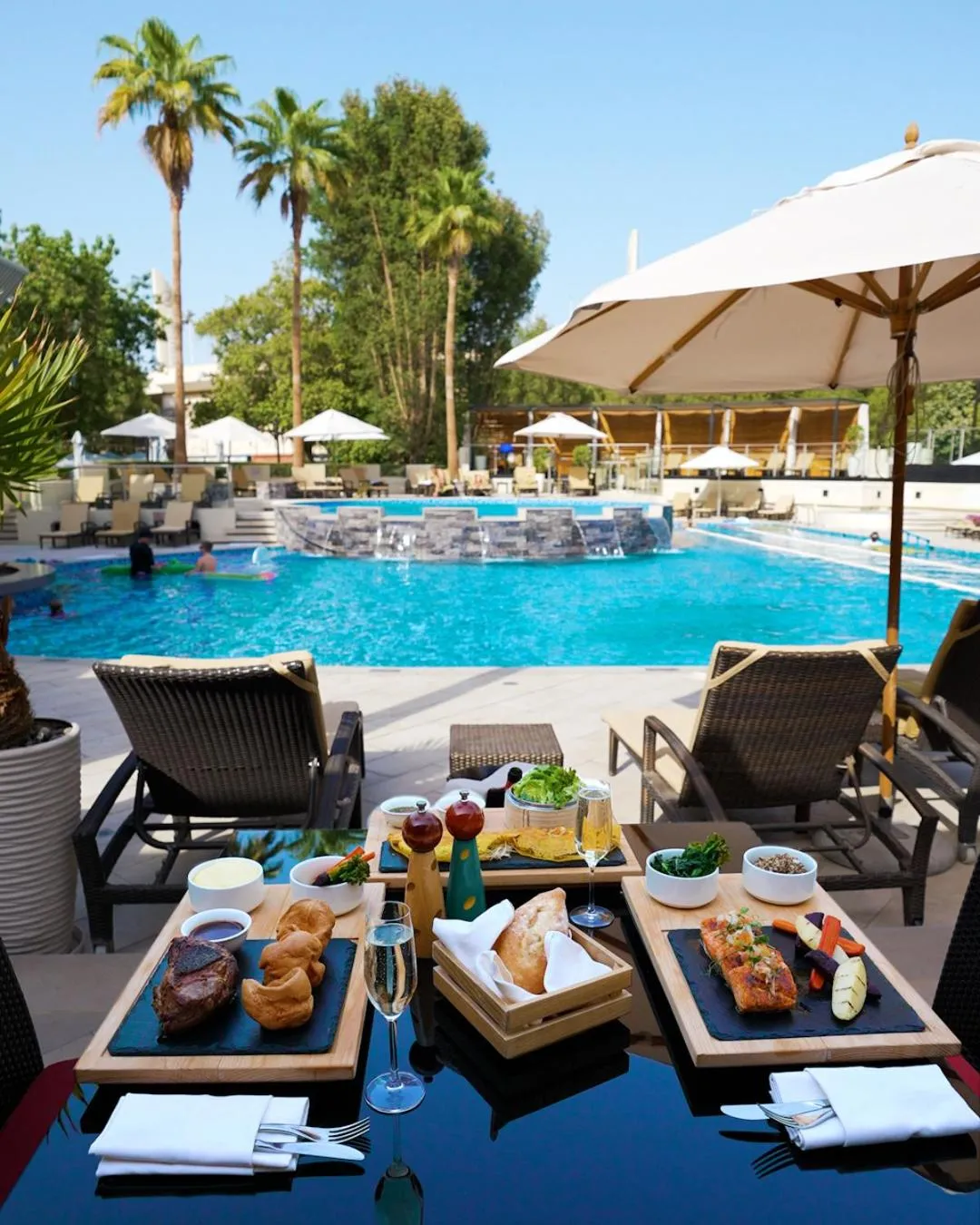 Restaurant/places to eat in Jumeirah Creekside Dubai