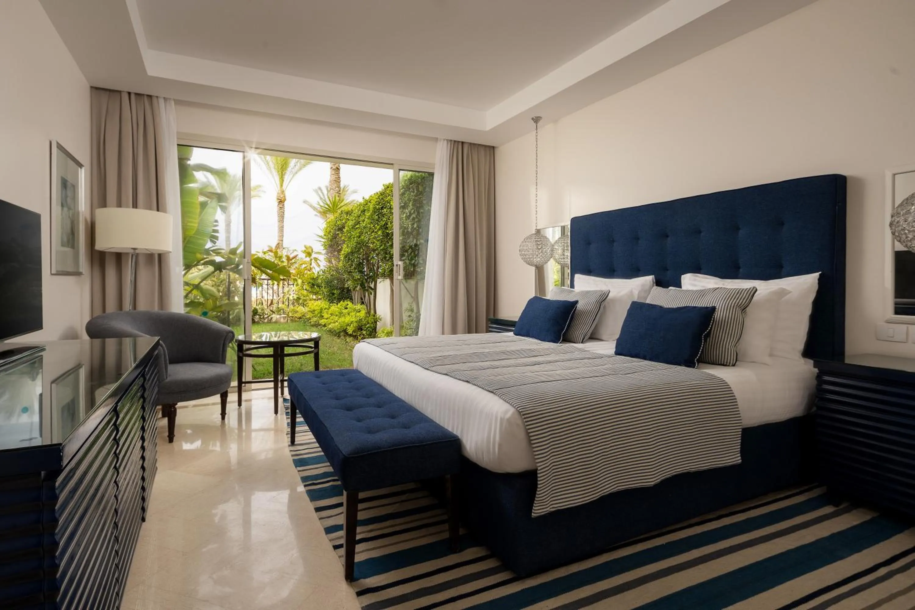 Bedroom, Bed in JAZ Elite Crystal, Almaza Bay