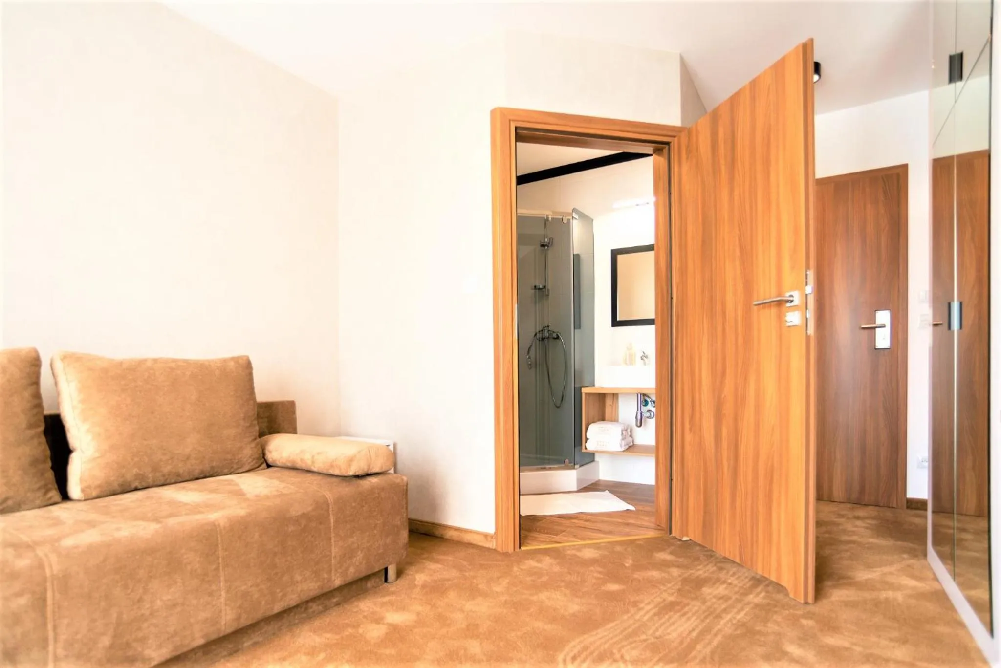 Photo of the whole room in Amber Park Spa