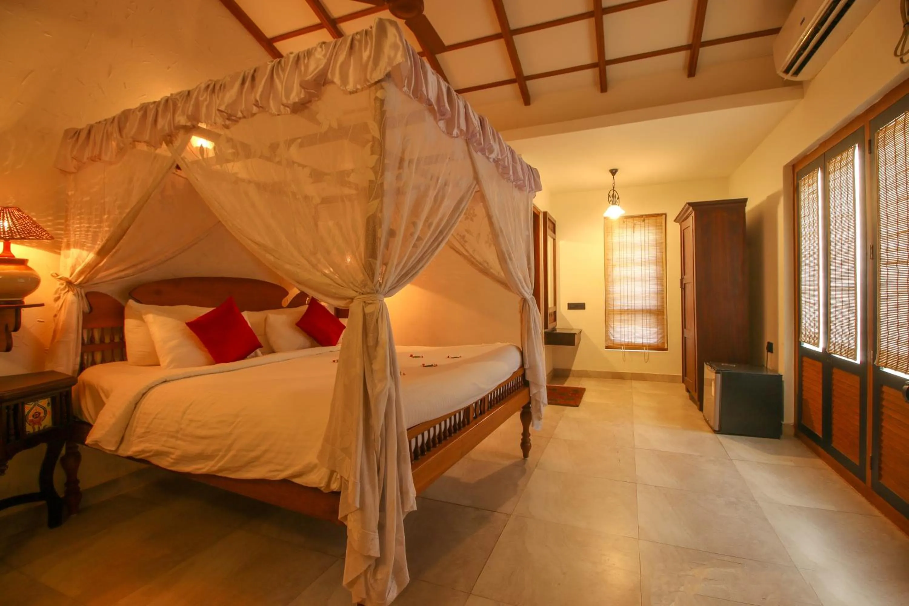 Photo of the whole room, Bed in Punnamada Resort