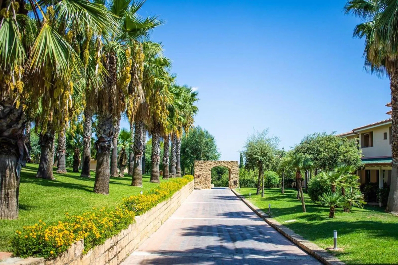 Garden in TH Le Castella - Baia degli Dei Village