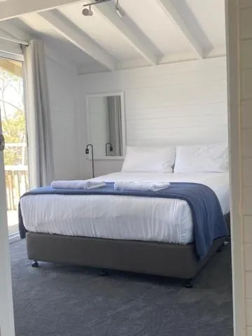 Bed in Bicheno by the Bay