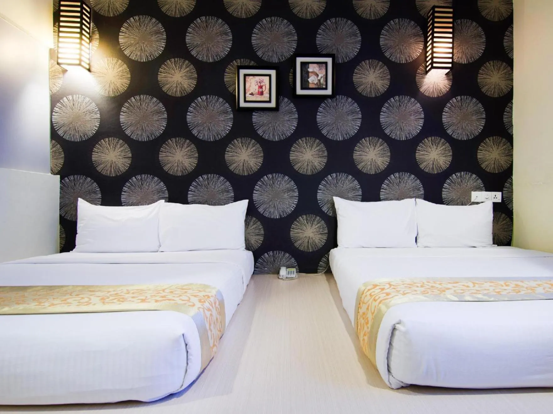 Bedroom, Bed in Eight Days Boutique Hotel - Mount Austin