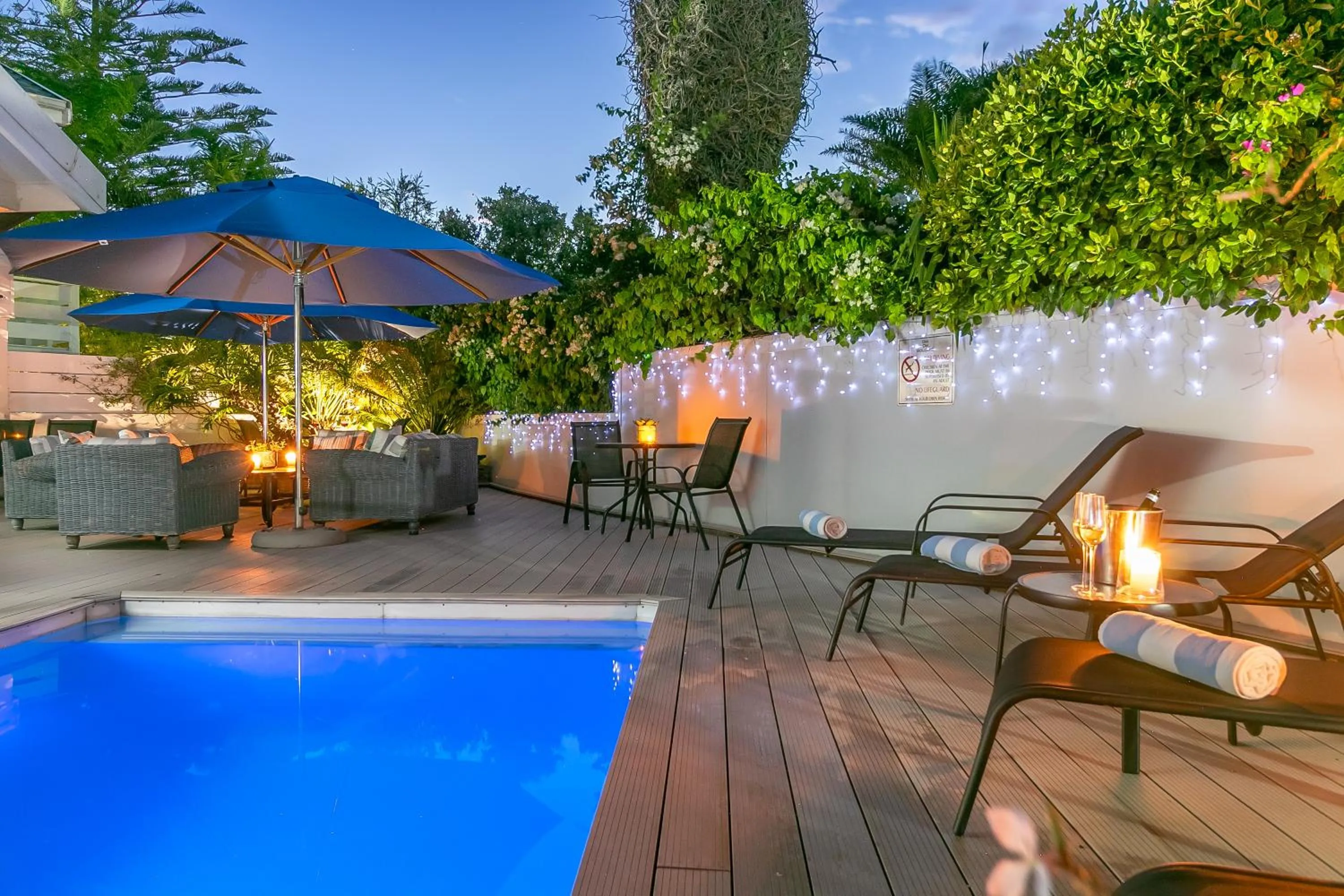 Garden in One on Bollard