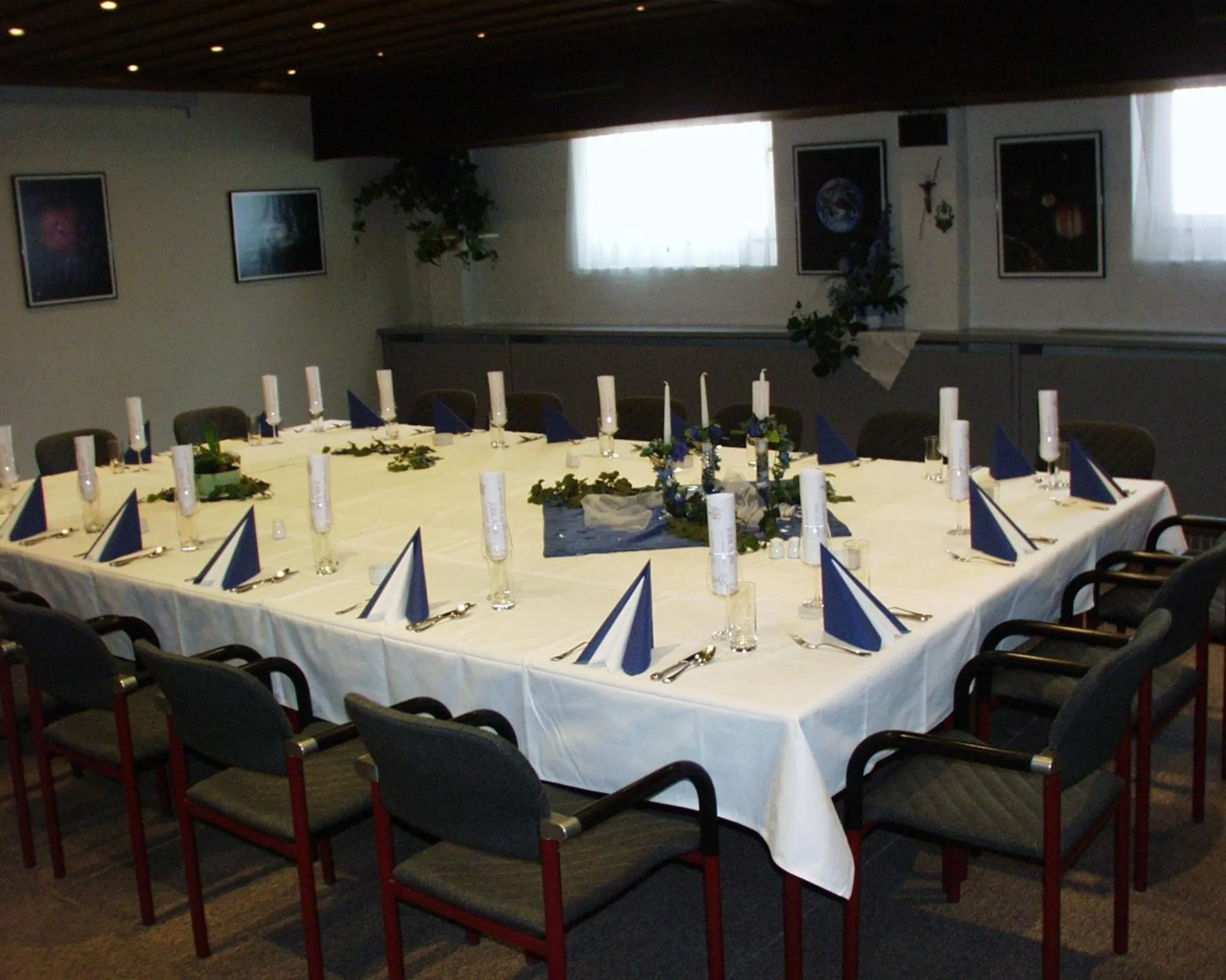 Restaurant/places to eat in Parkhotel Neubauer