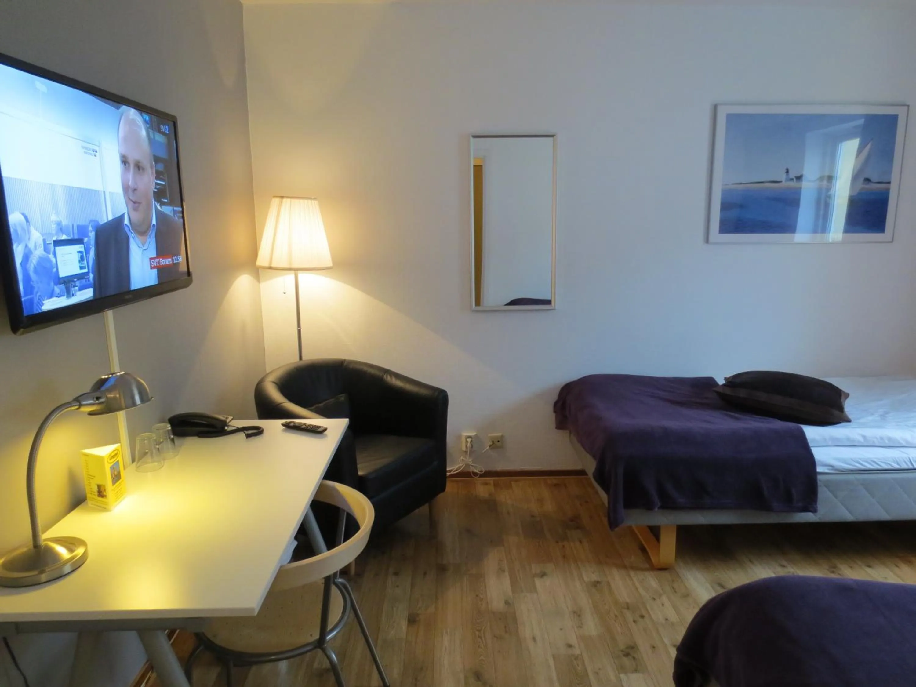 Photo of the whole room, Bed in Hotel Göingehof