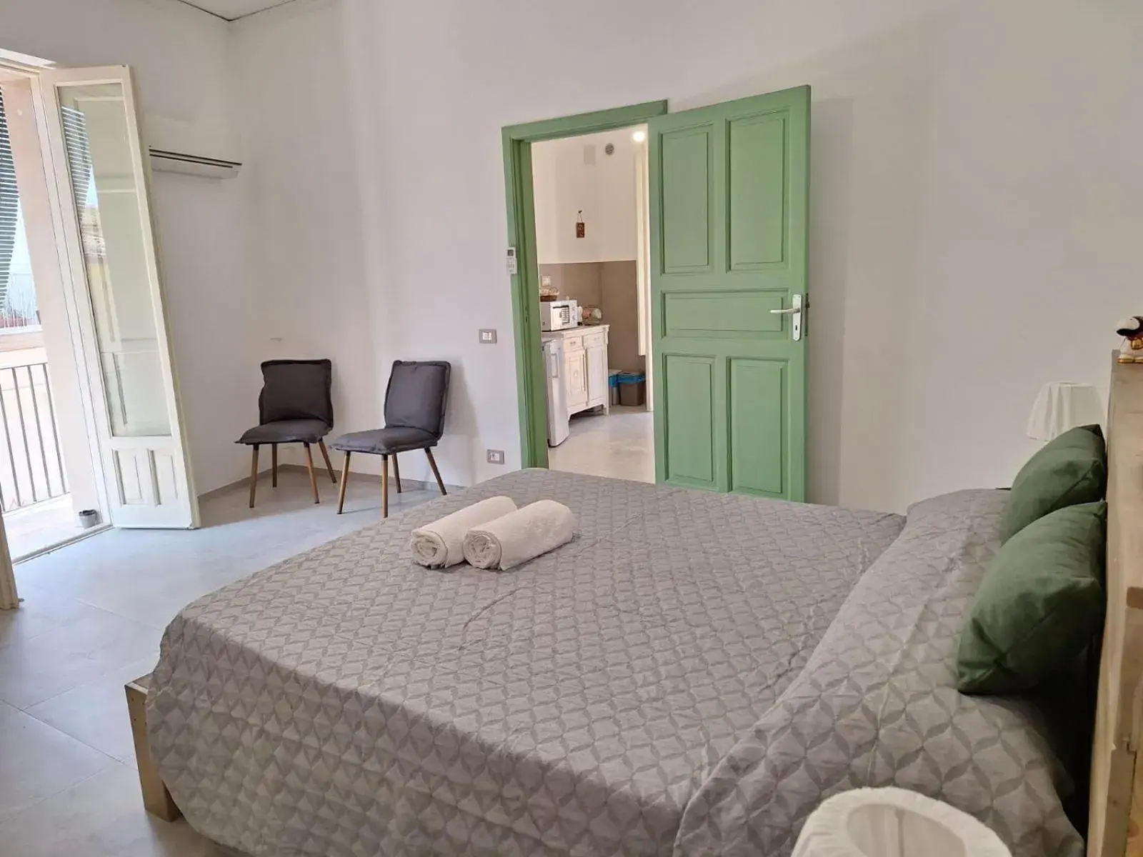 Deluxe Double Room with Balcony - single occupancy in Pura Vida Barocca Deluxe Double Room with Balcony - single occupancy in Pura Vida Barocca
