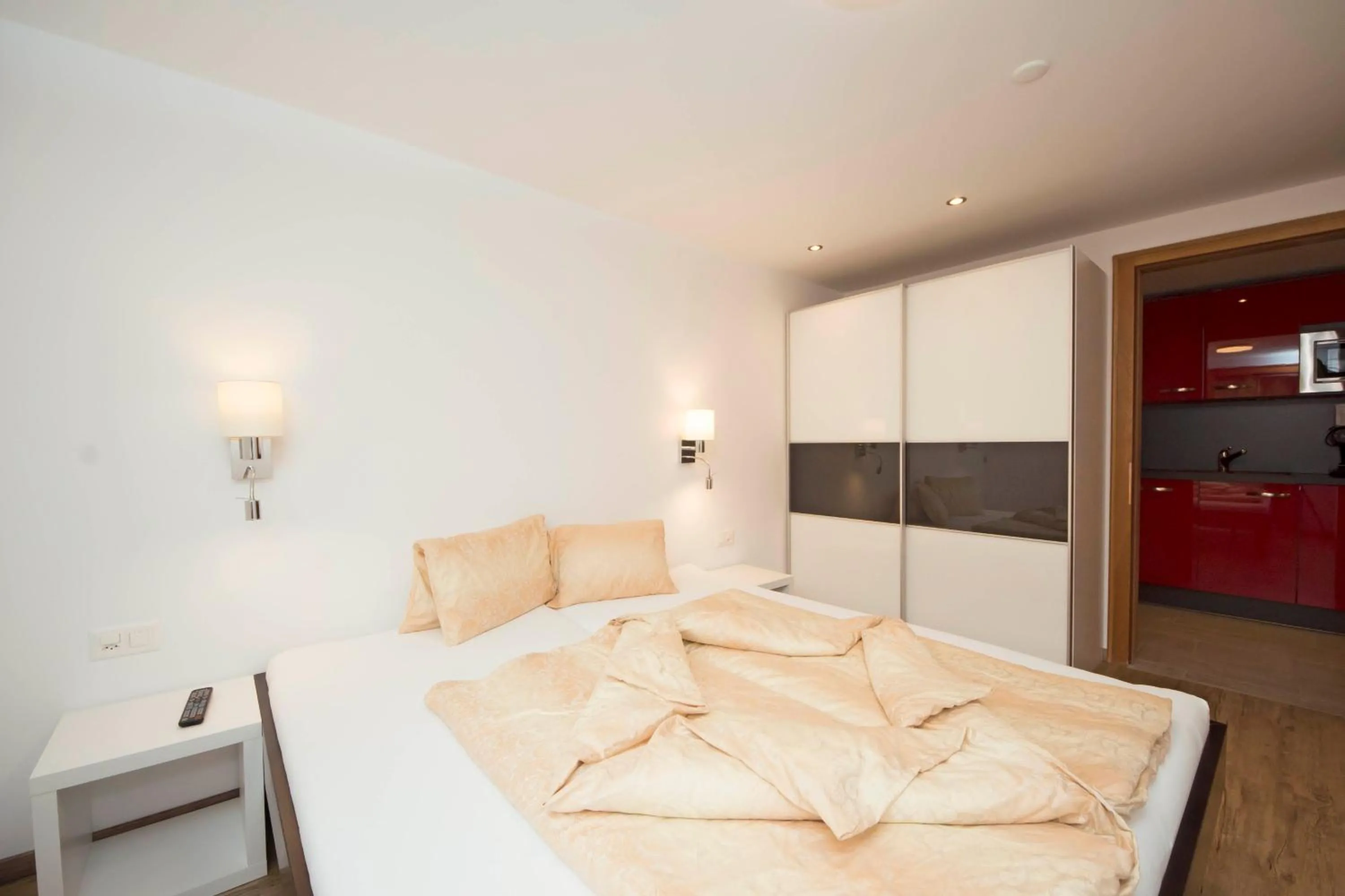 Swimming pool, Bed in Chasa Sulai Appartements
