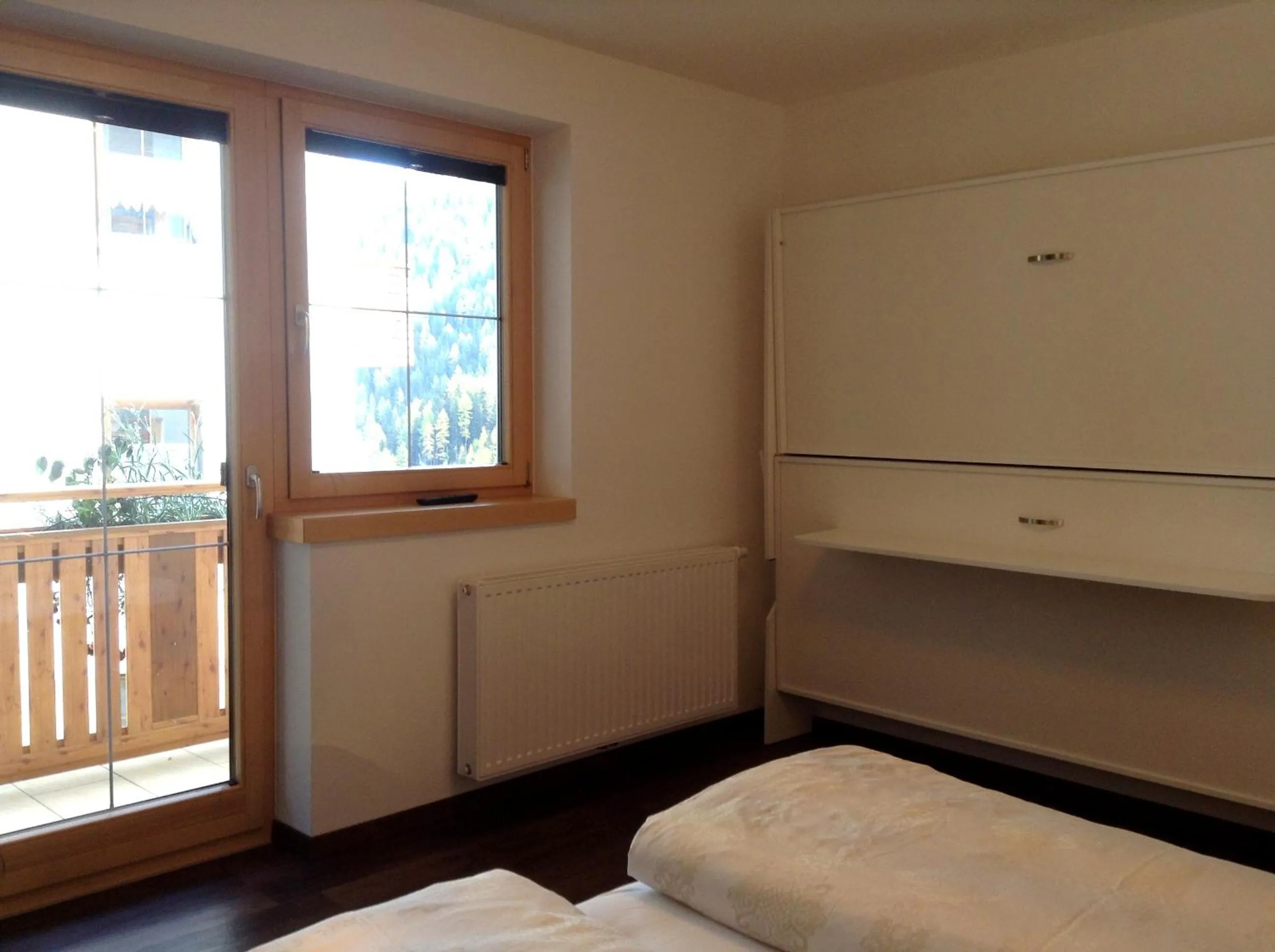 Day, Bed in Chasa Sulai Appartements