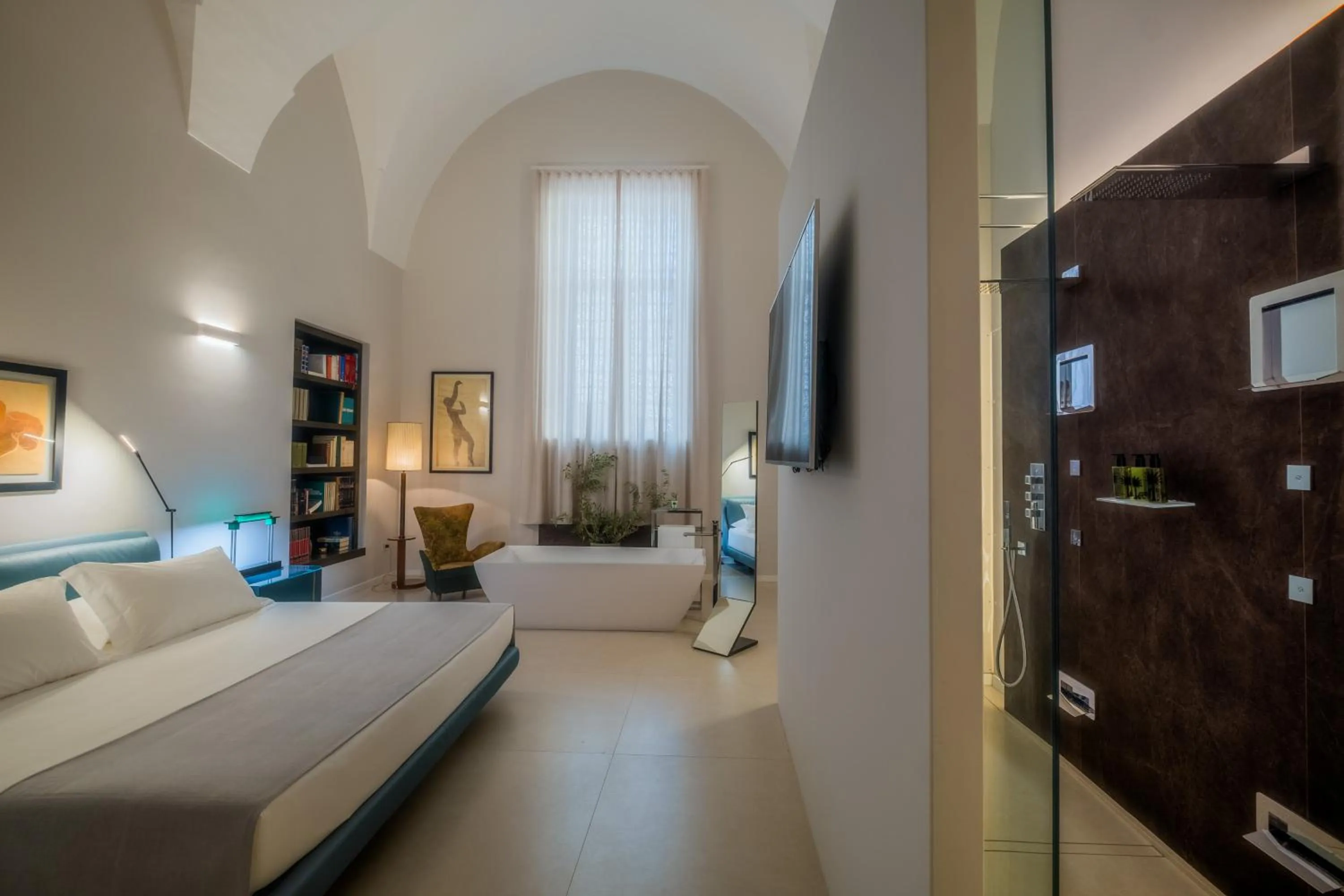 Photo of the whole room, Bed in La Fiermontina Palazzo Bozzi Corso Hotel