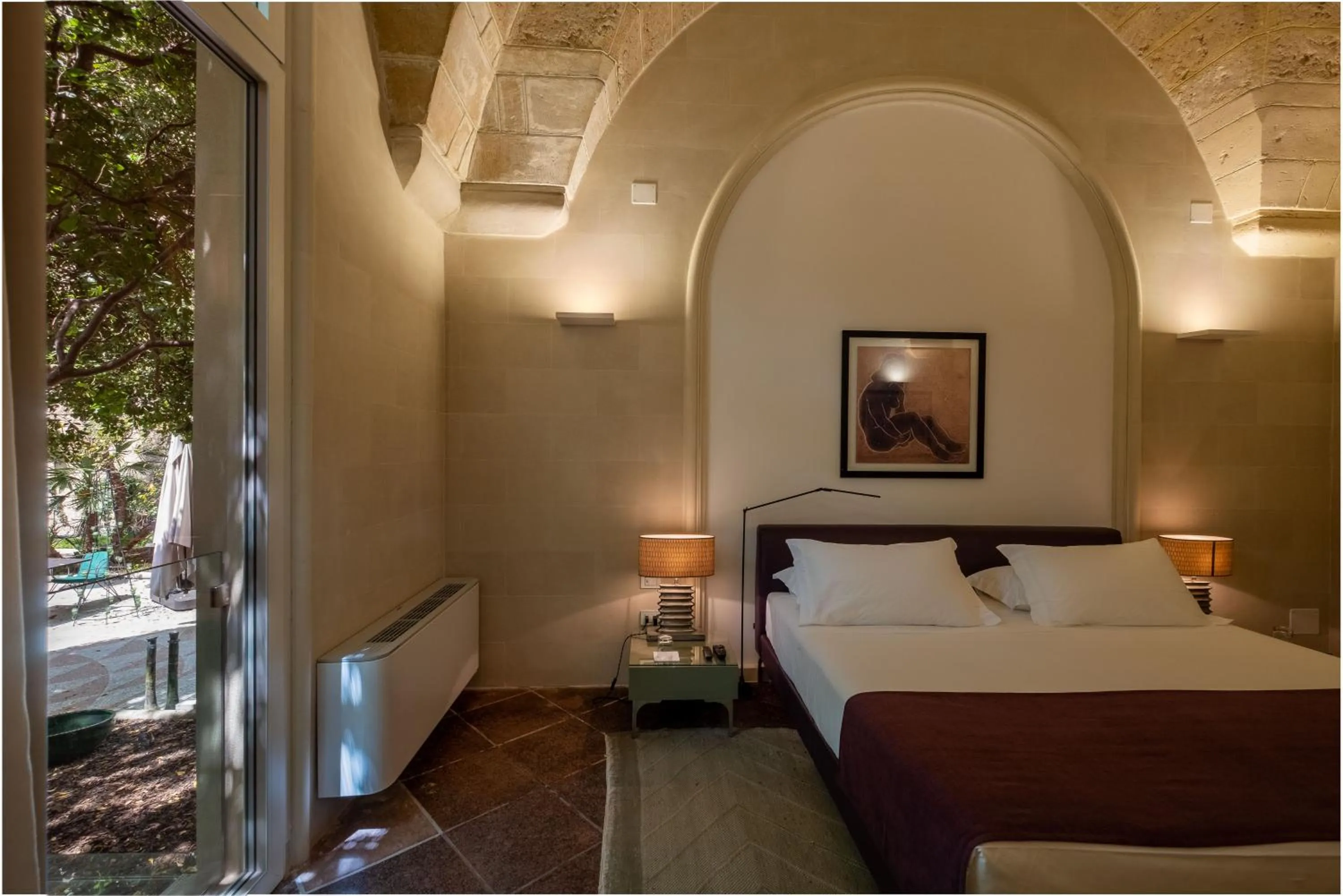 Bed in La Fiermontina Palazzo Bozzi Corso Hotel