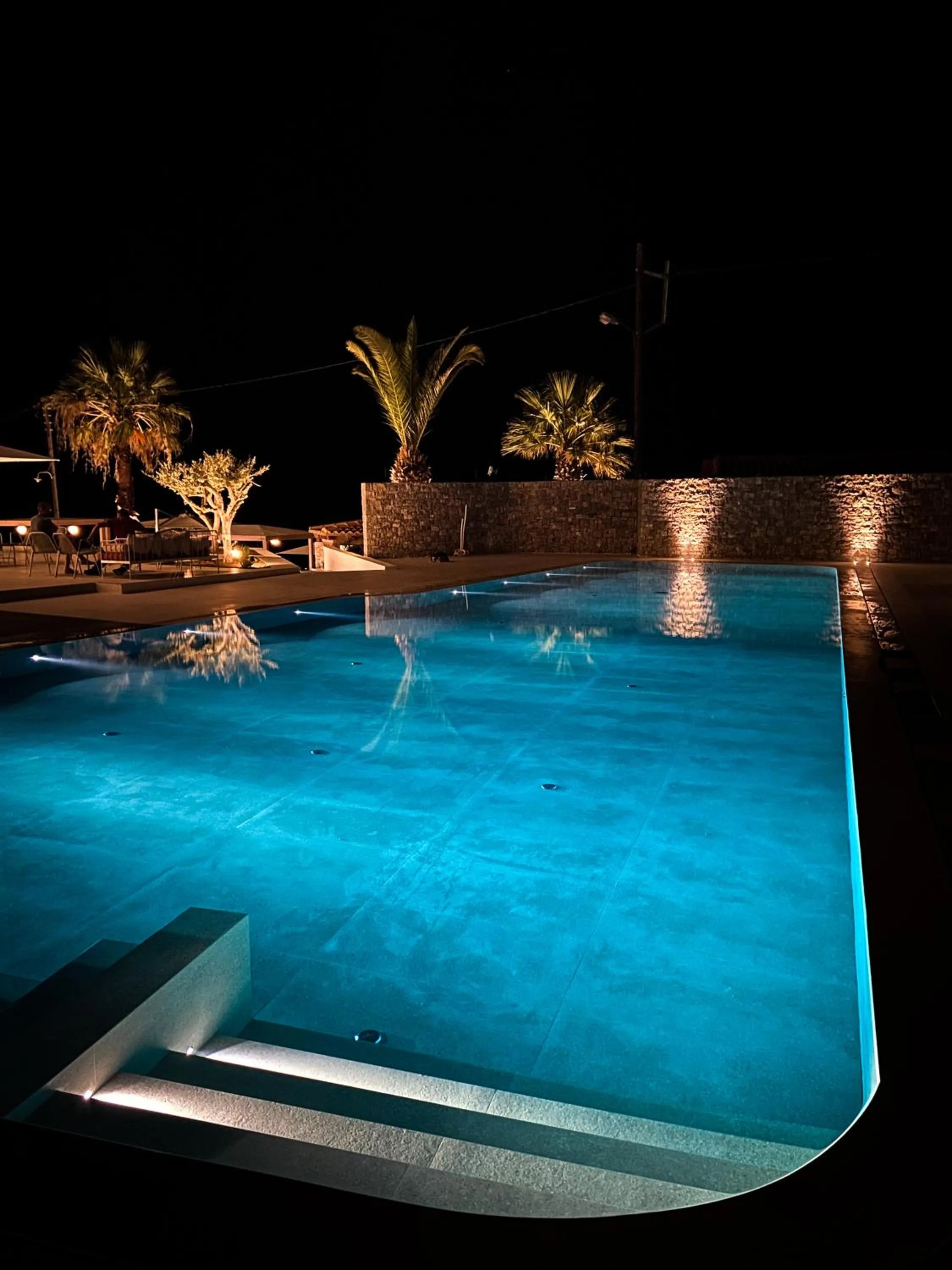 Night in PHEIA, Vriniotis Resorts