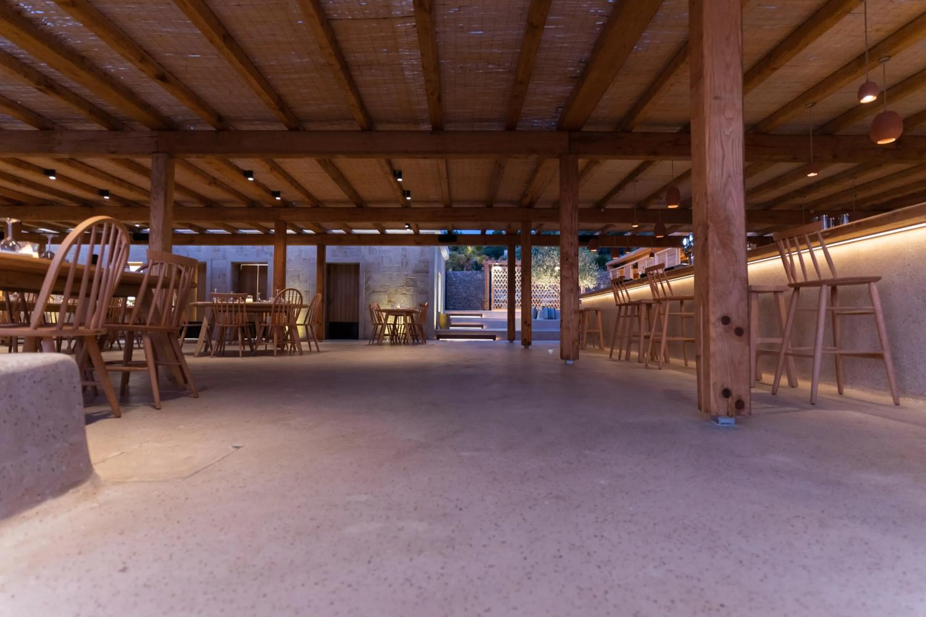 Restaurant/places to eat in PHEIA, Vriniotis Resorts