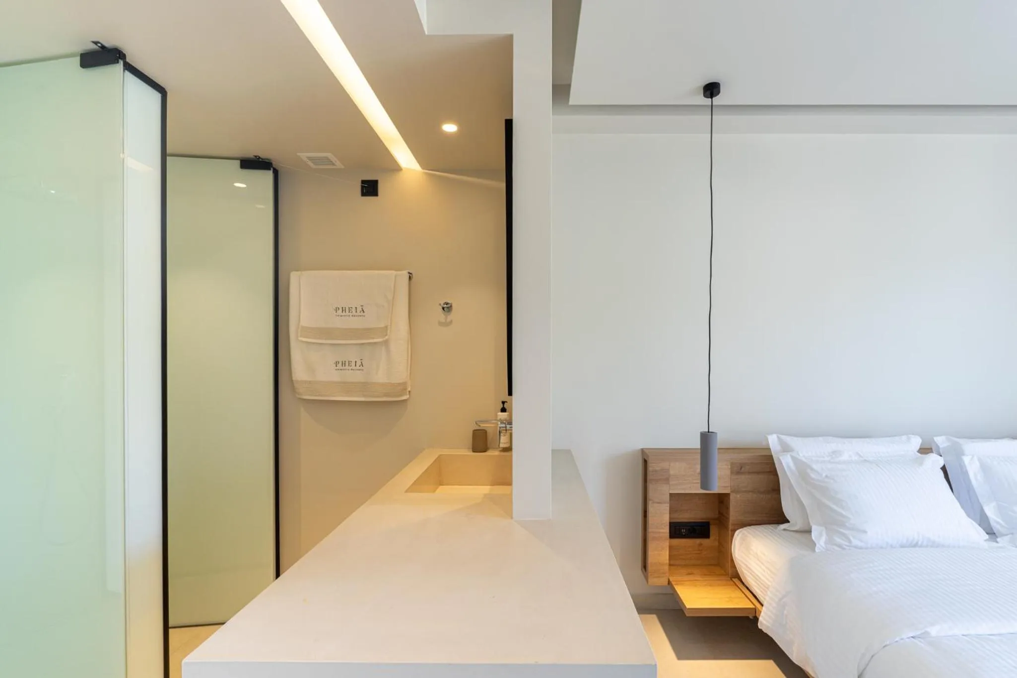 Bedroom, Bed in PHEIA, Vriniotis Resorts