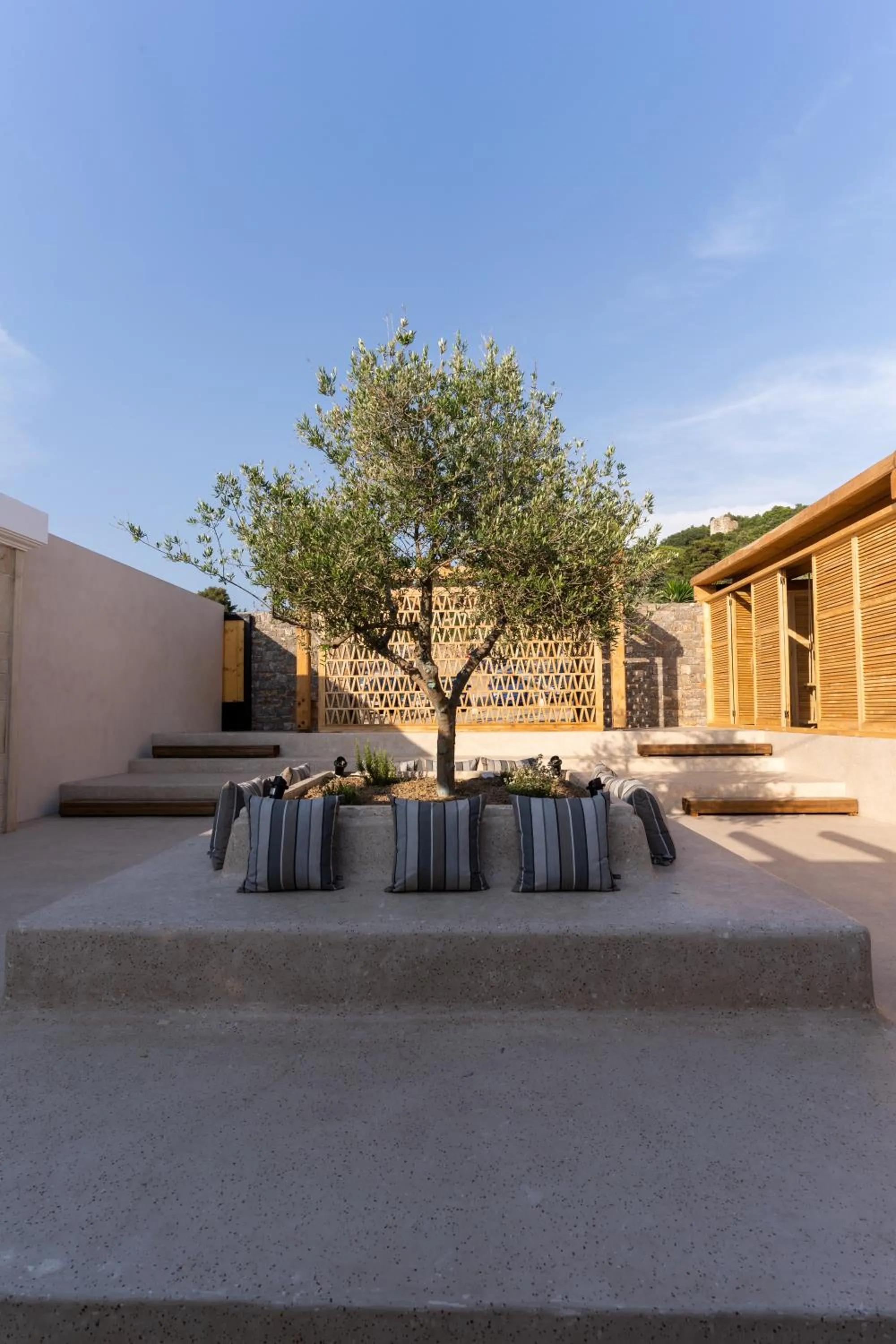 Restaurant/places to eat in PHEIA, Vriniotis Resorts