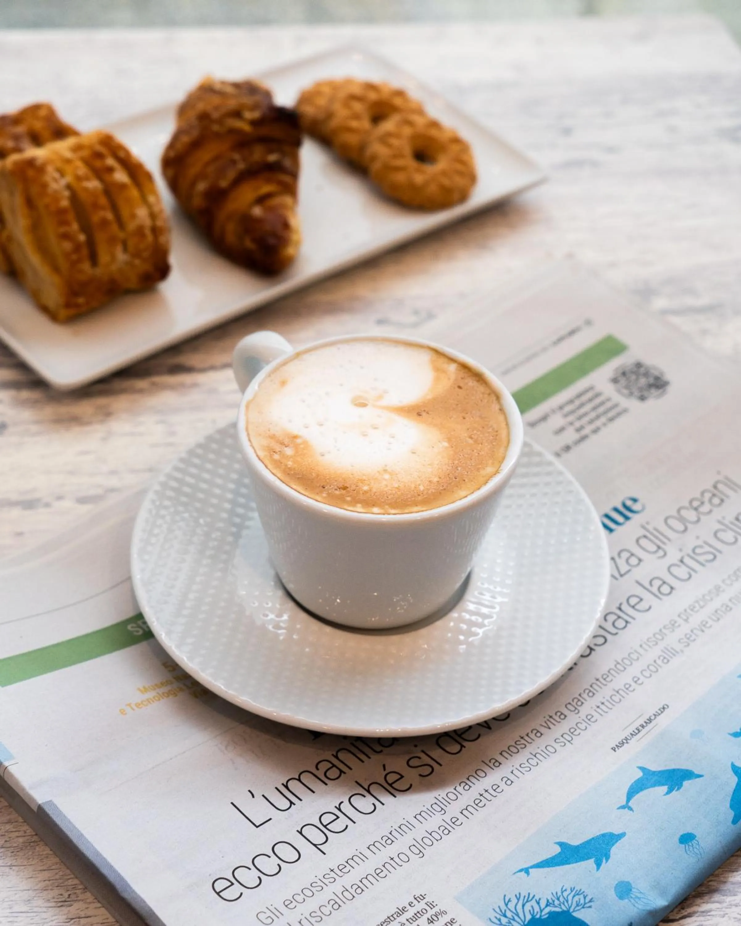 Restaurant/places to eat in Hotel Victoria