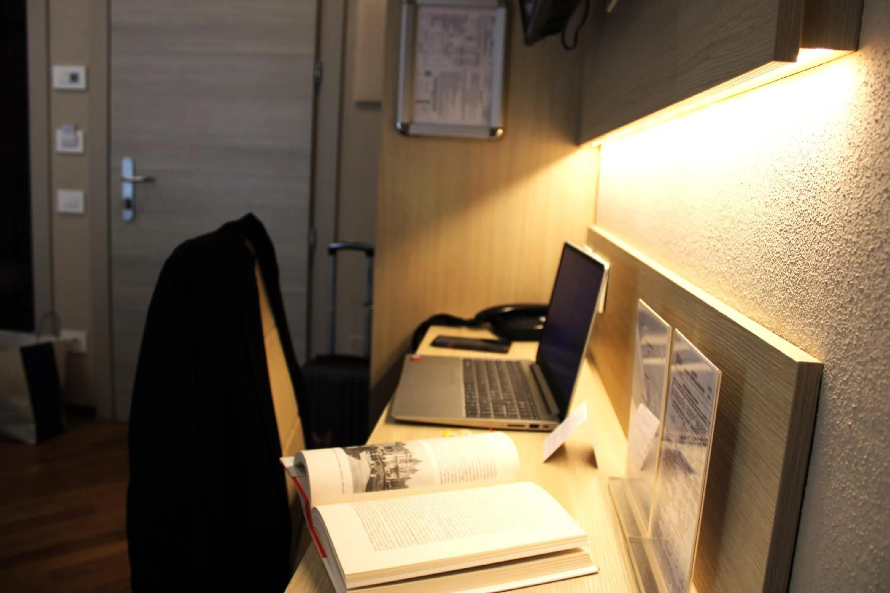 Seating area in Hotel Victoria