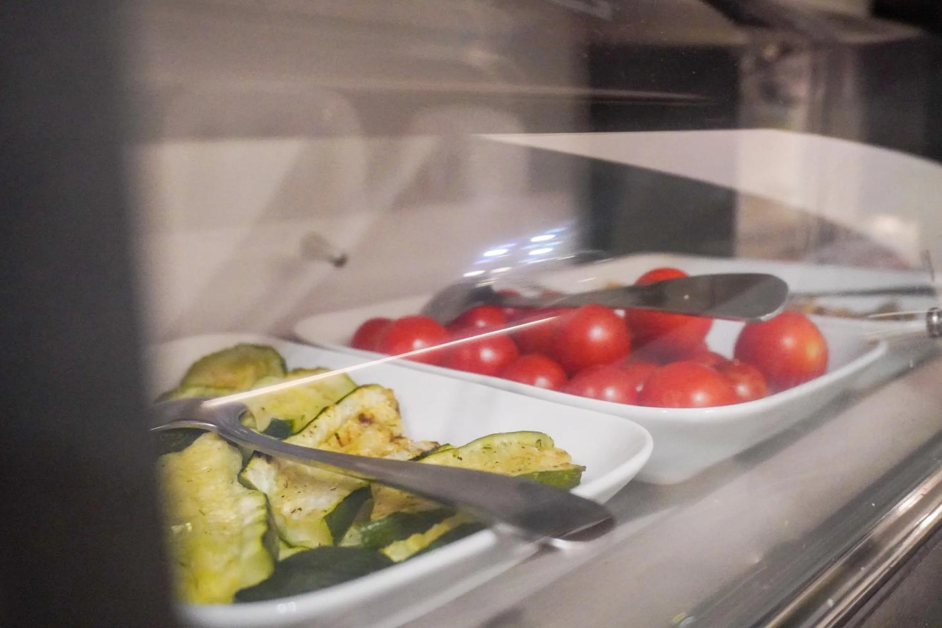 Food and drinks in Hotel Victoria