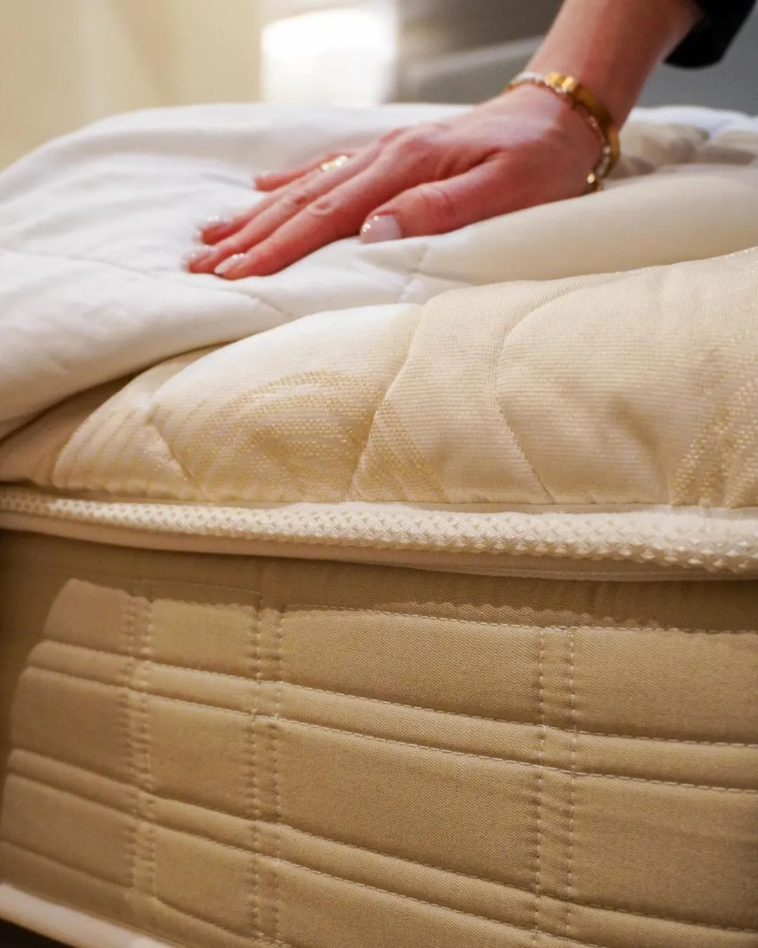 Bed in Hotel Victoria