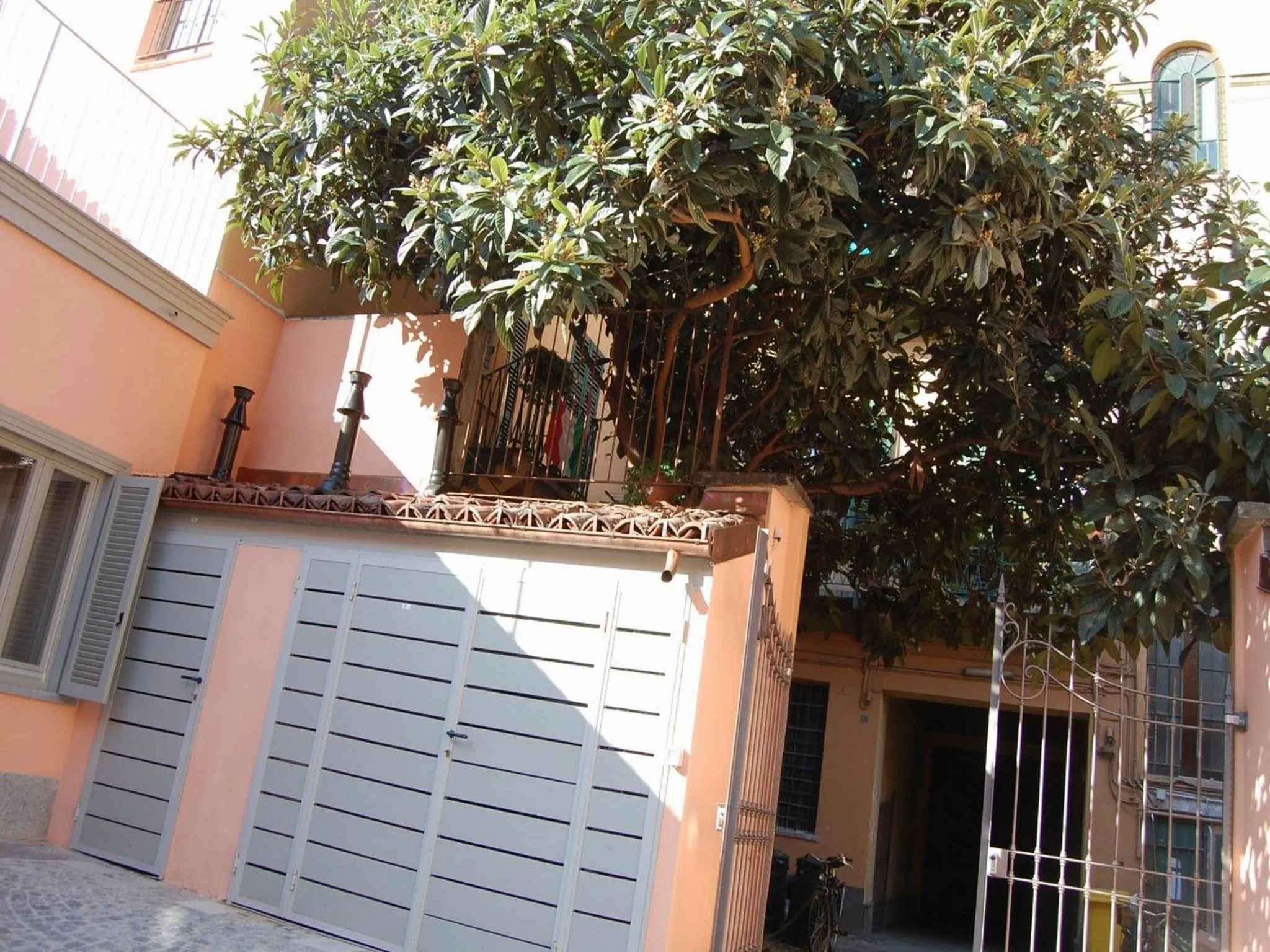 Decorative detail in Residenza il Nespolo - Estella Hotel Collection