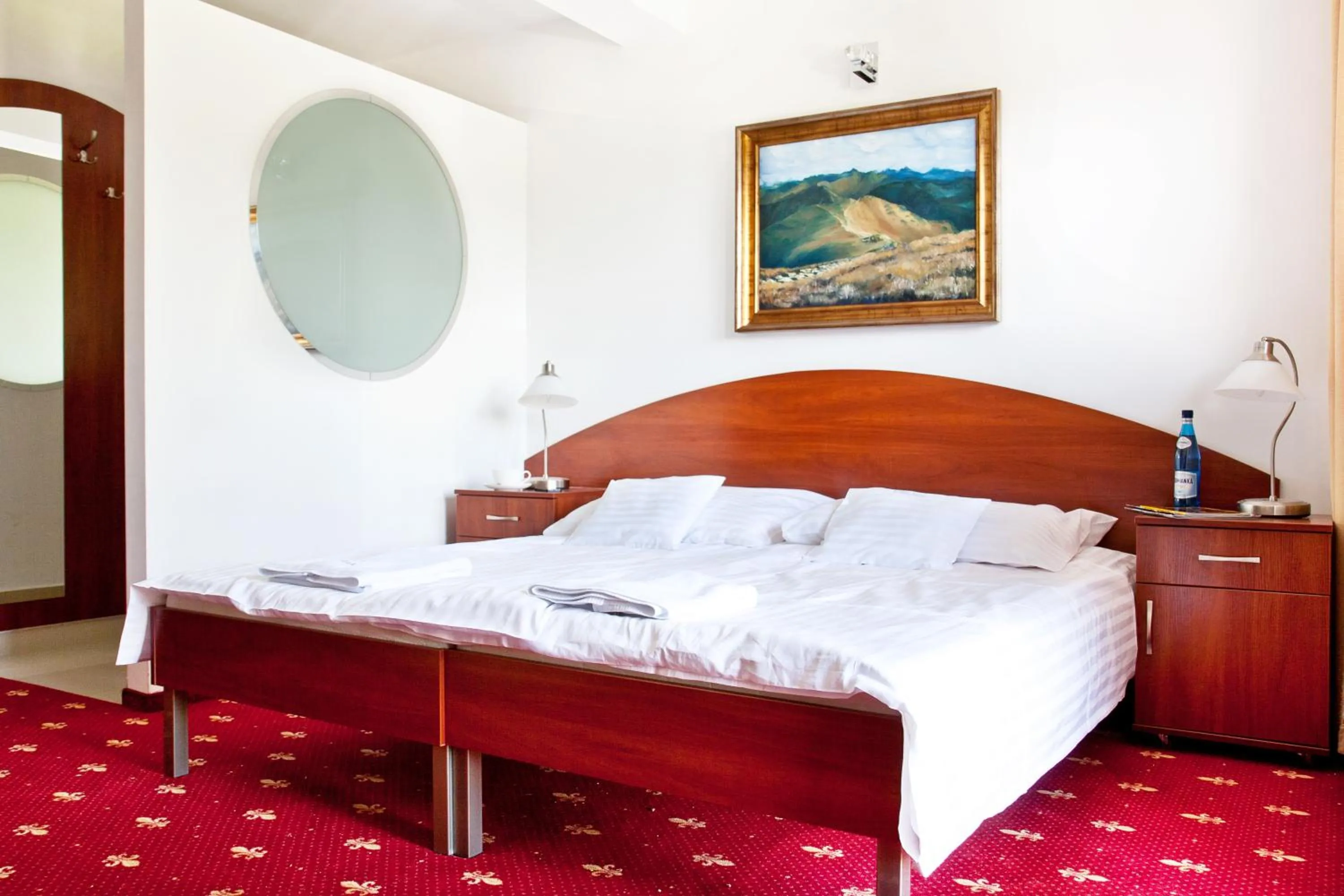 Bed in Villa Park