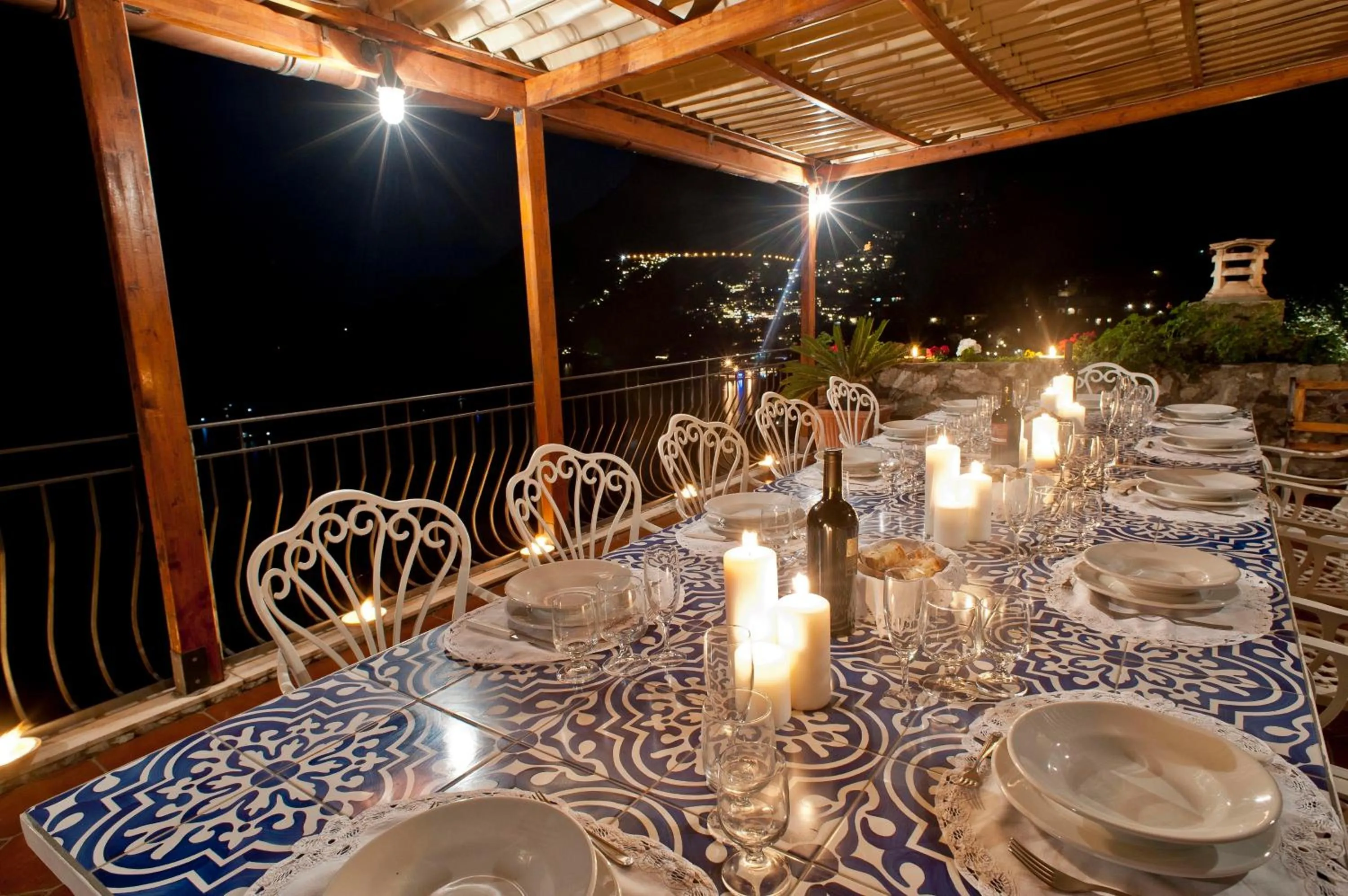 Balcony/Terrace in Villa La Roccia - Arienzo