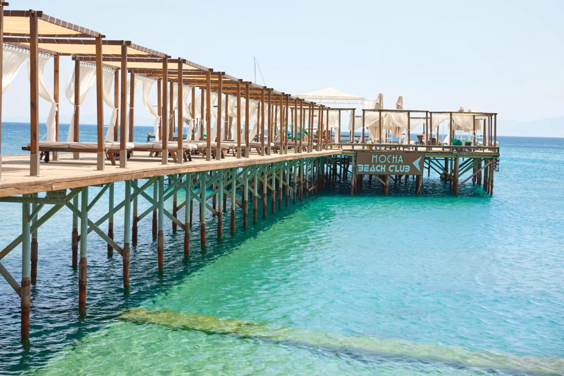 Day in LAUR HOTELS Experience & Elegance