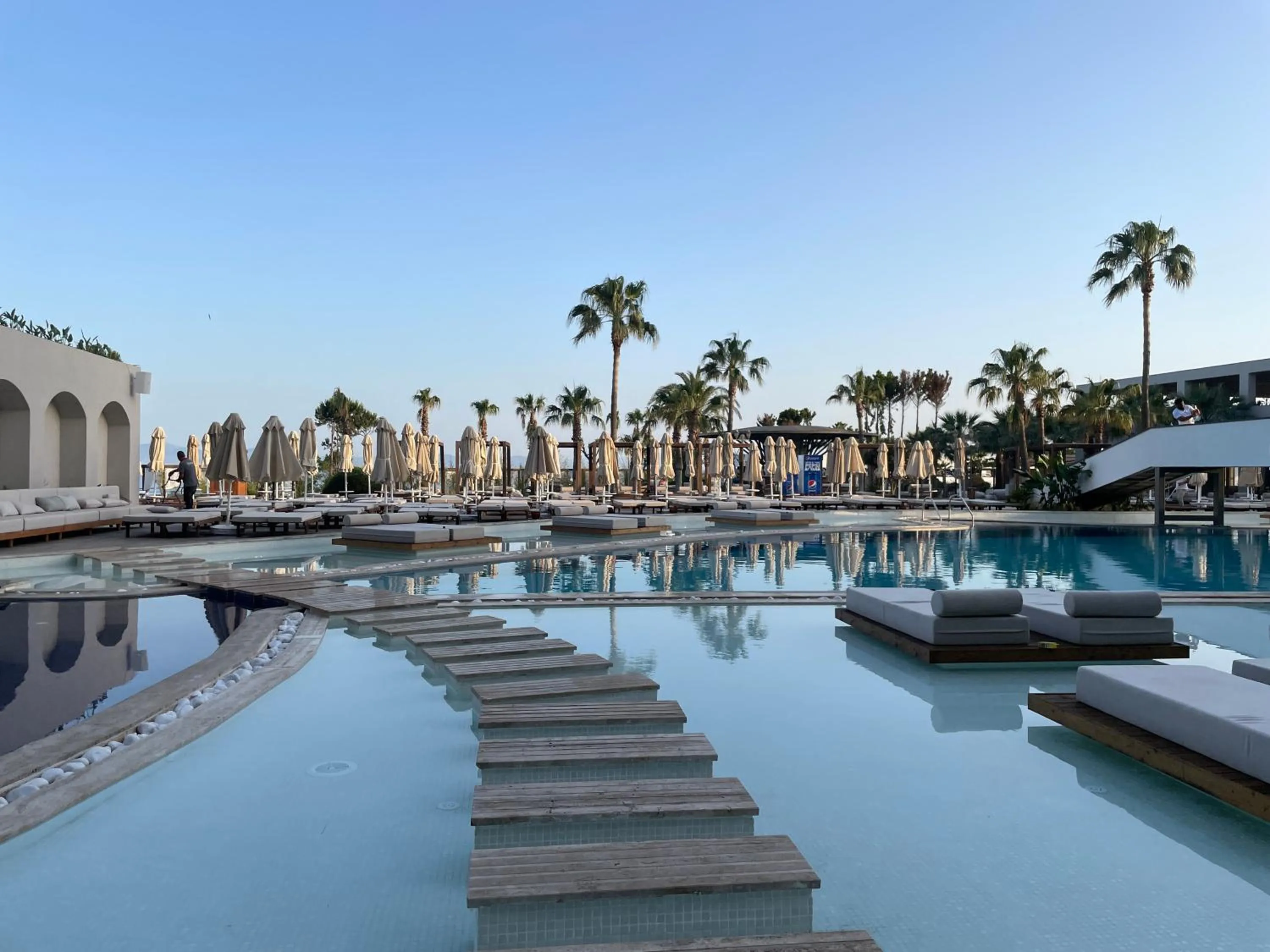 Pool view in LAUR HOTELS Experience & Elegance