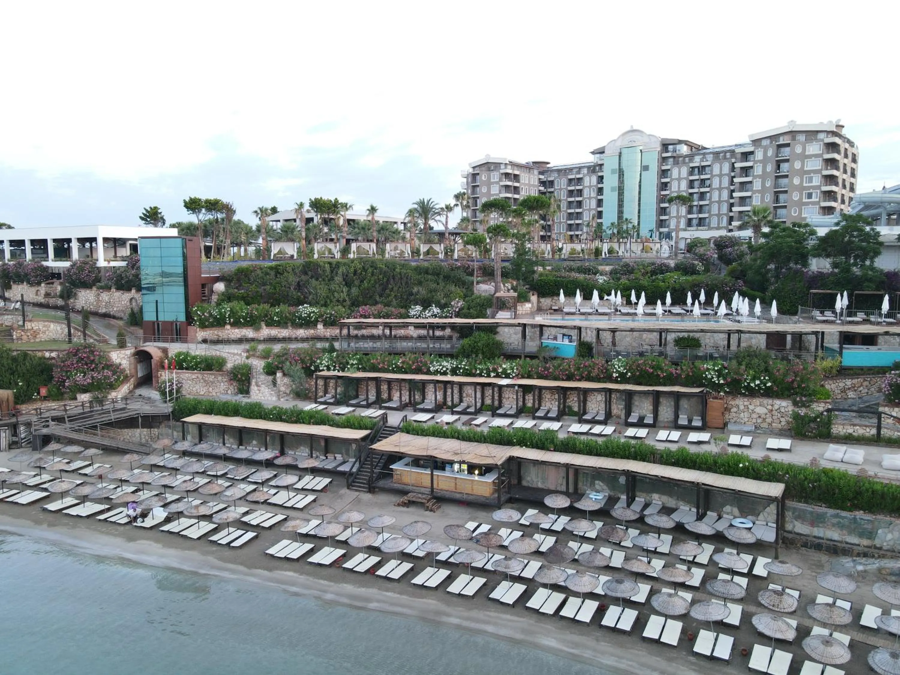 Property building in LAUR HOTELS Experience & Elegance